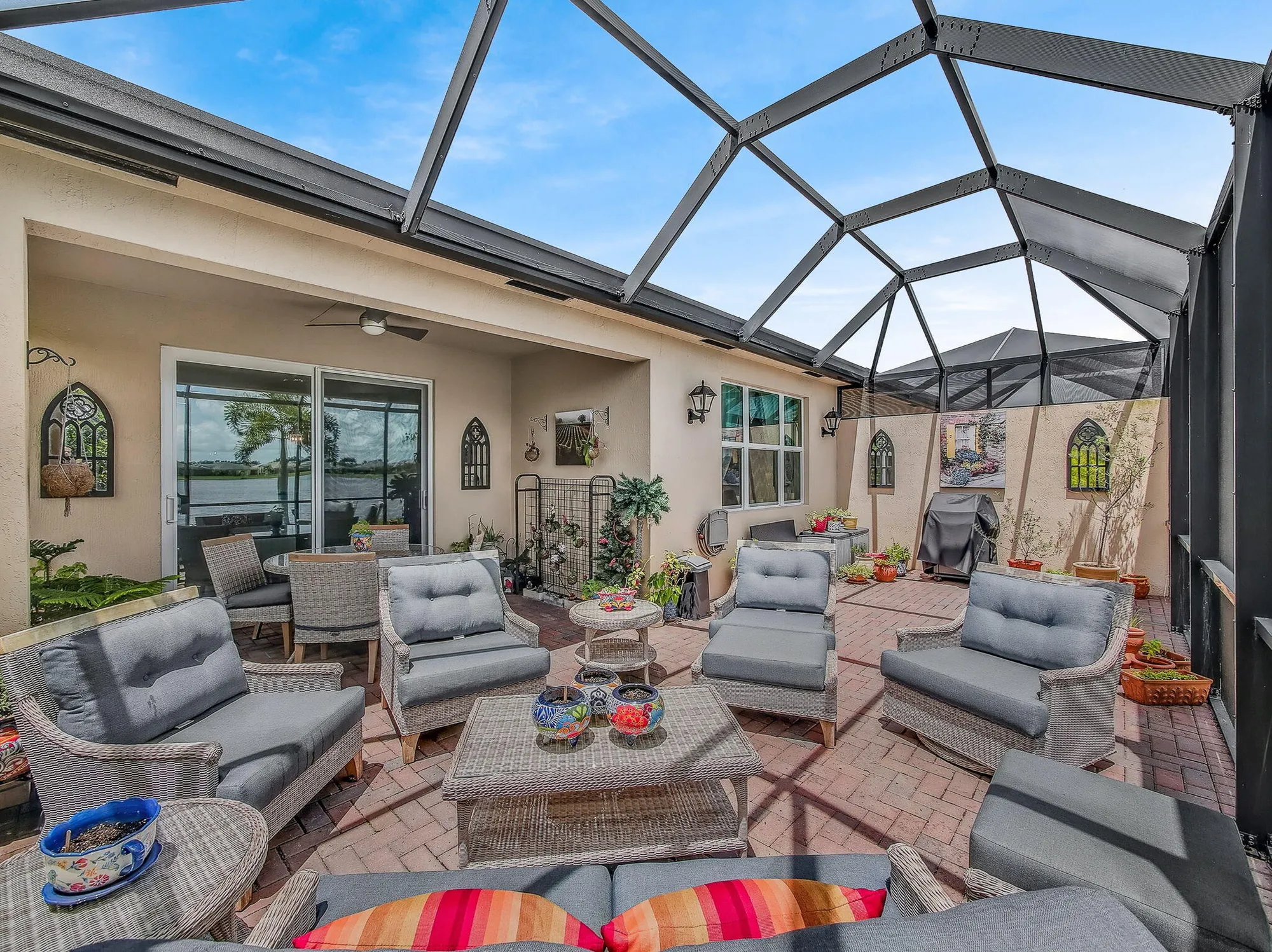 Property Slideshow image 30 of 112 | 12863 sw lake fern cir, Port Saint Lucie, FL, 34987