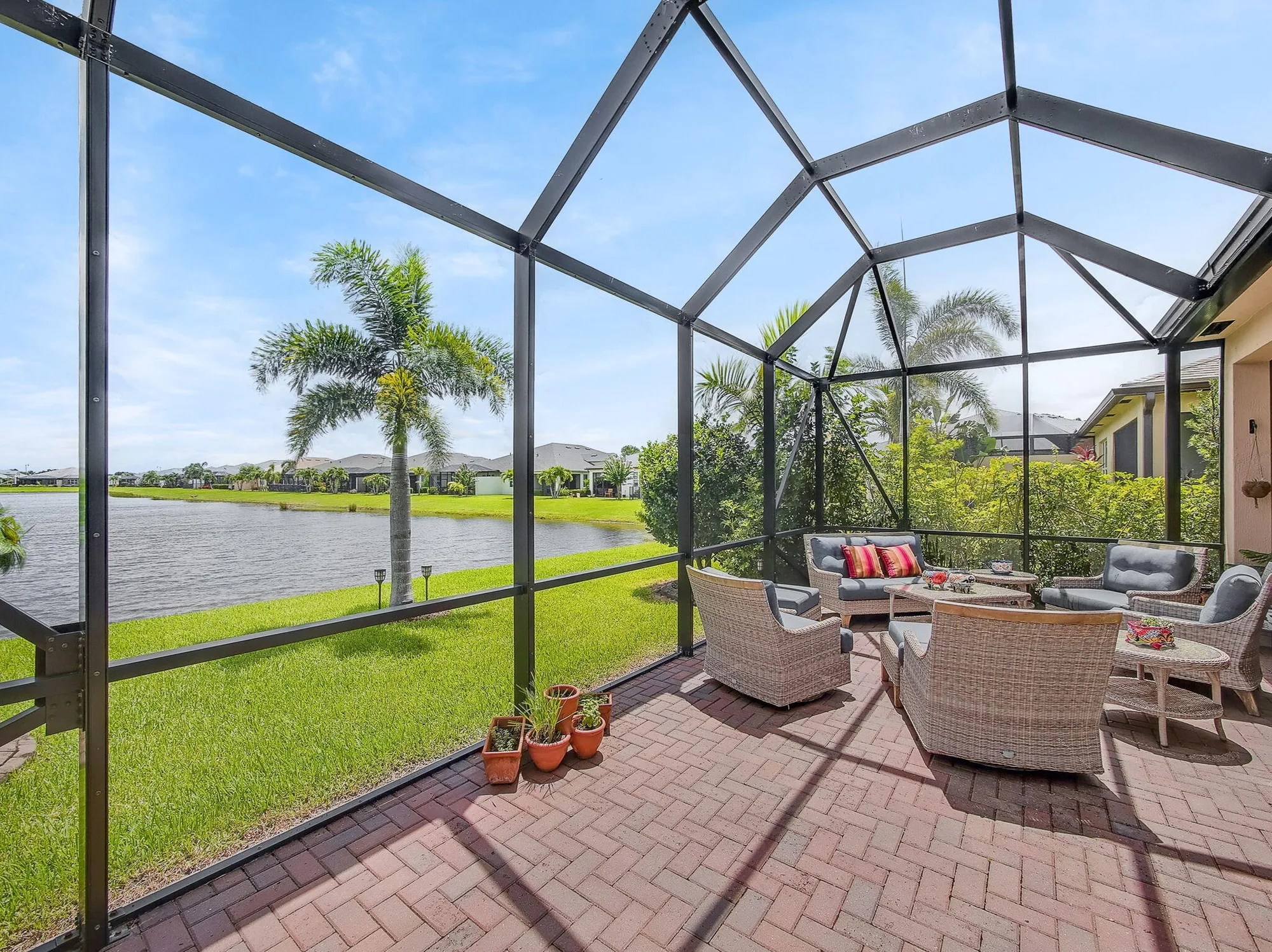 Property Slideshow image 31 of 112 | 12863 sw lake fern cir, Port Saint Lucie, FL, 34987