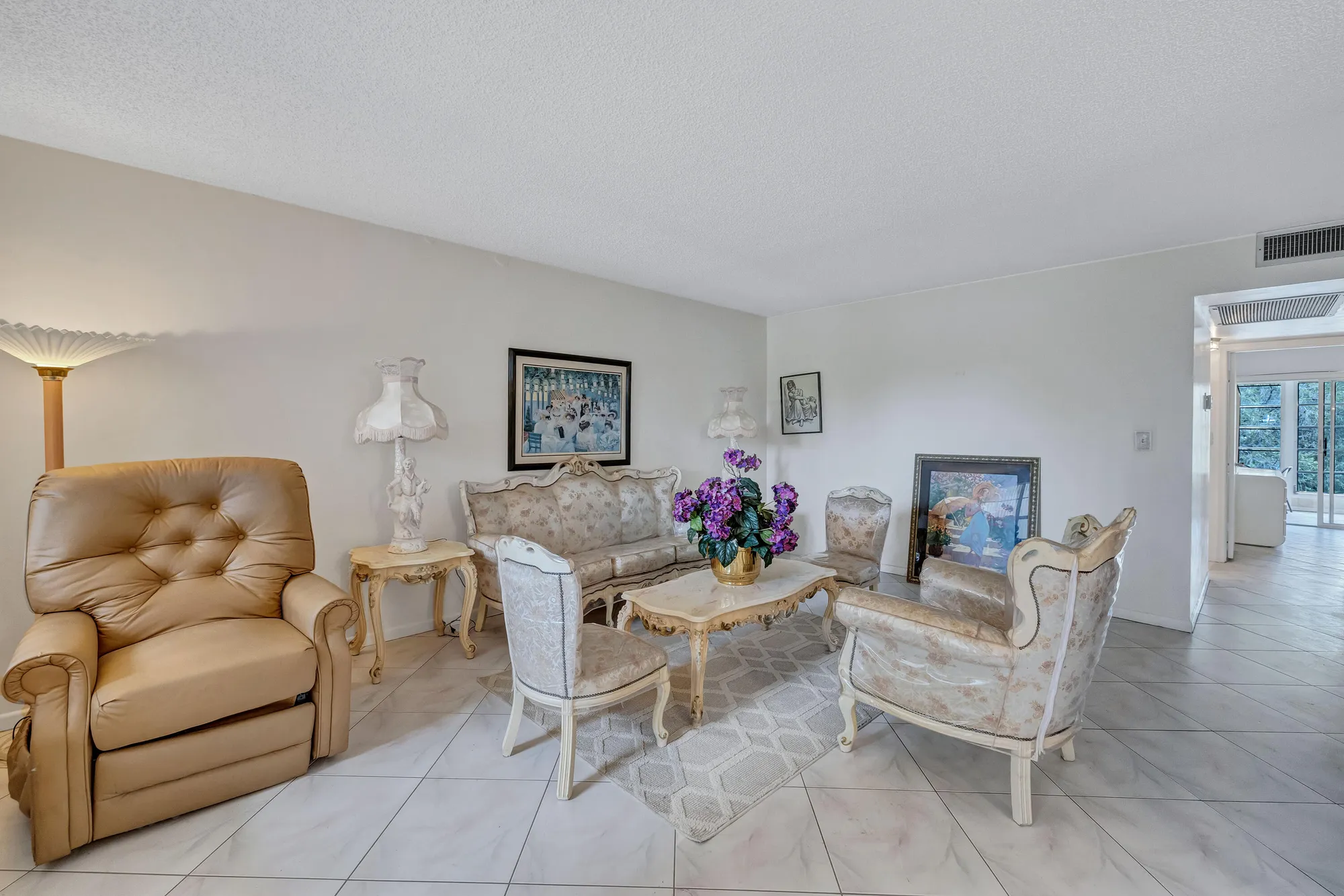 Property Slideshow image 8 of 18 | 1902 bermuda cir l2, Coconut Creek, FL, 33066