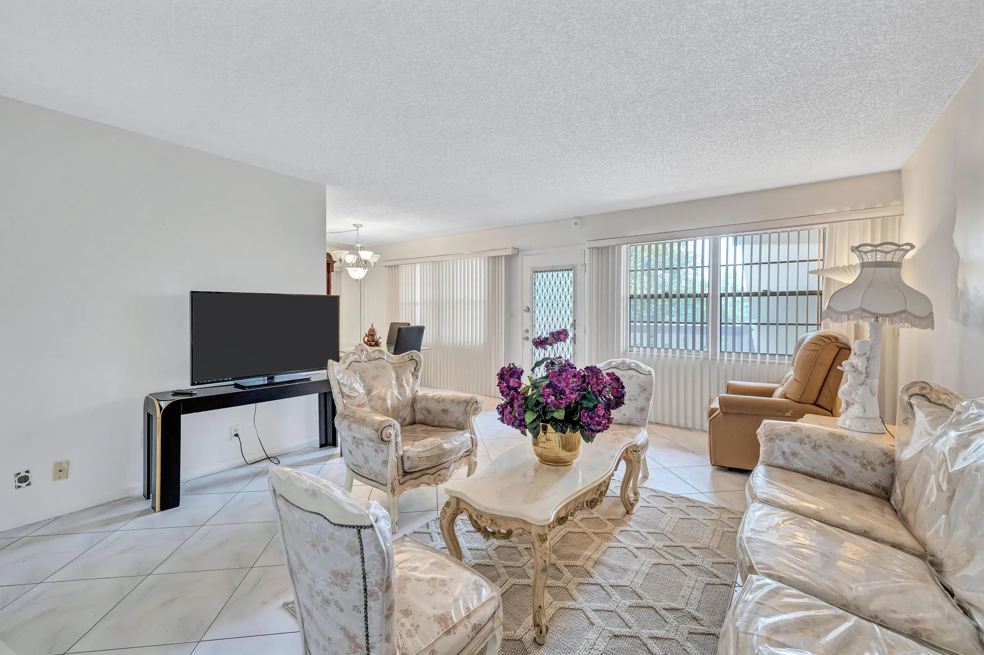 Property Slideshow image 9 of 18 | 1902 bermuda cir l2, Coconut Creek, FL, 33066