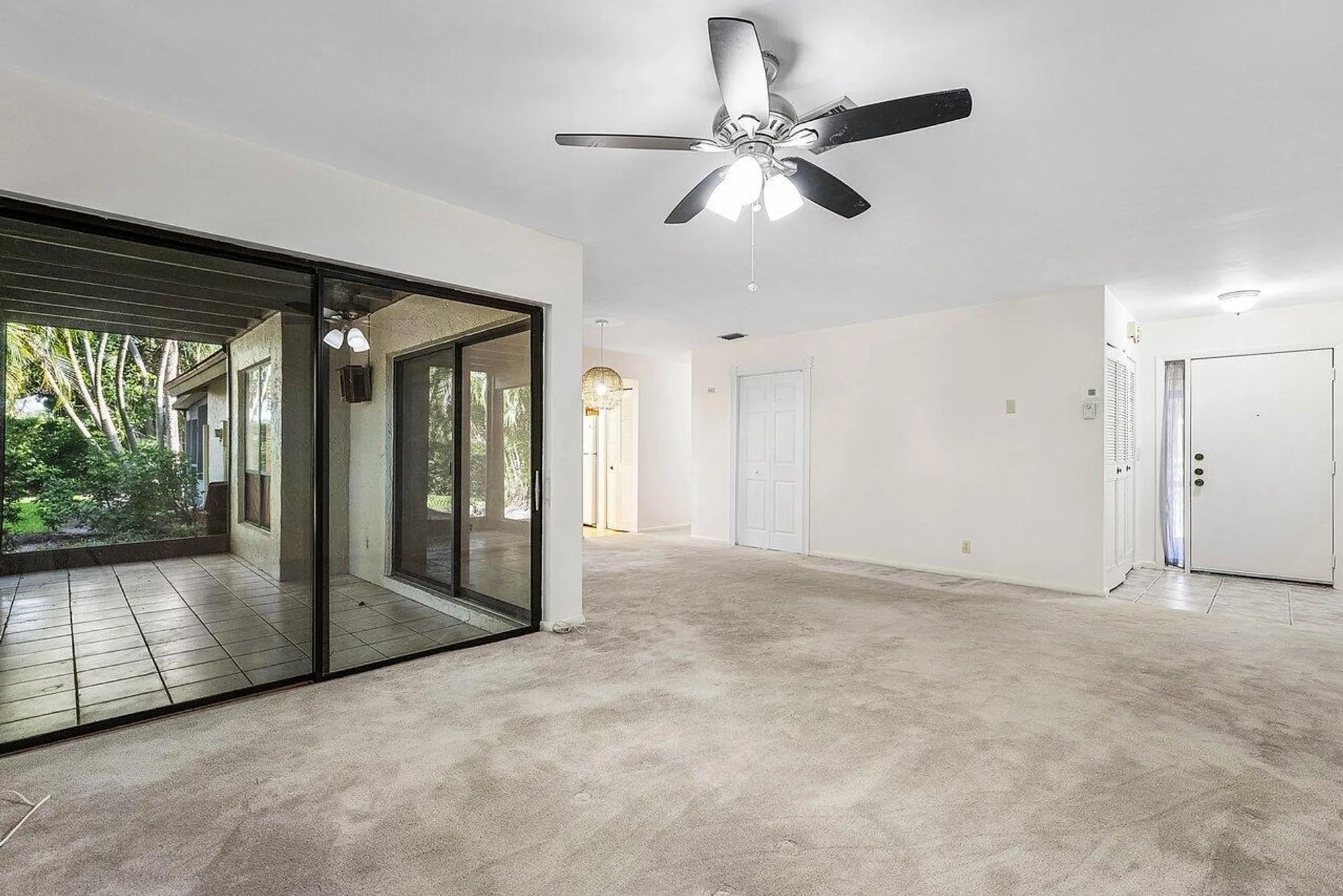 Property Slideshow image 7 of 34 | 5944 forest grove dr apt 3, Boynton Beach, FL, 33437