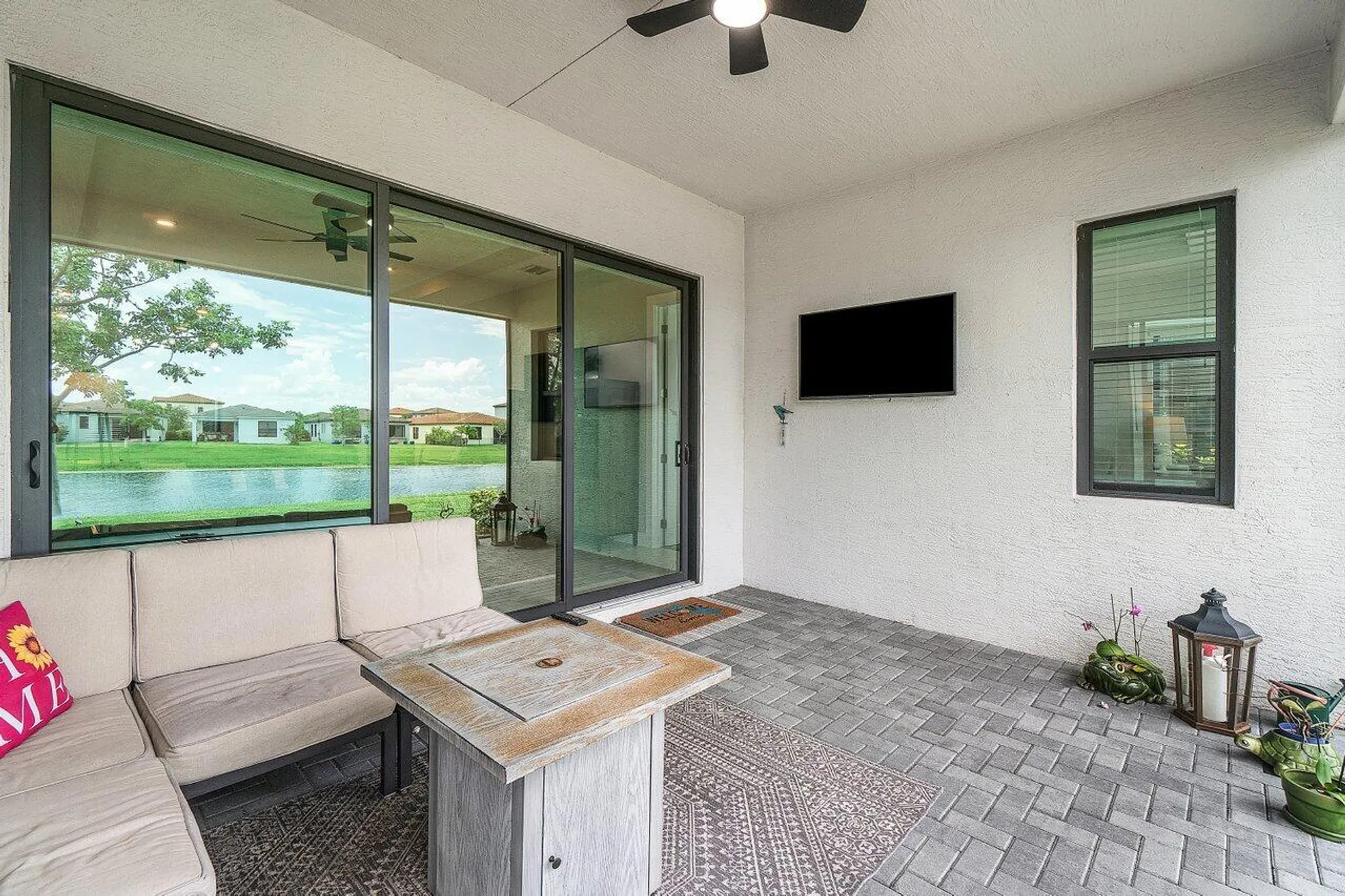 Property Slideshow image 25 of 45 | 16070 key biscayne ln, Loxahatchee, FL, 33470