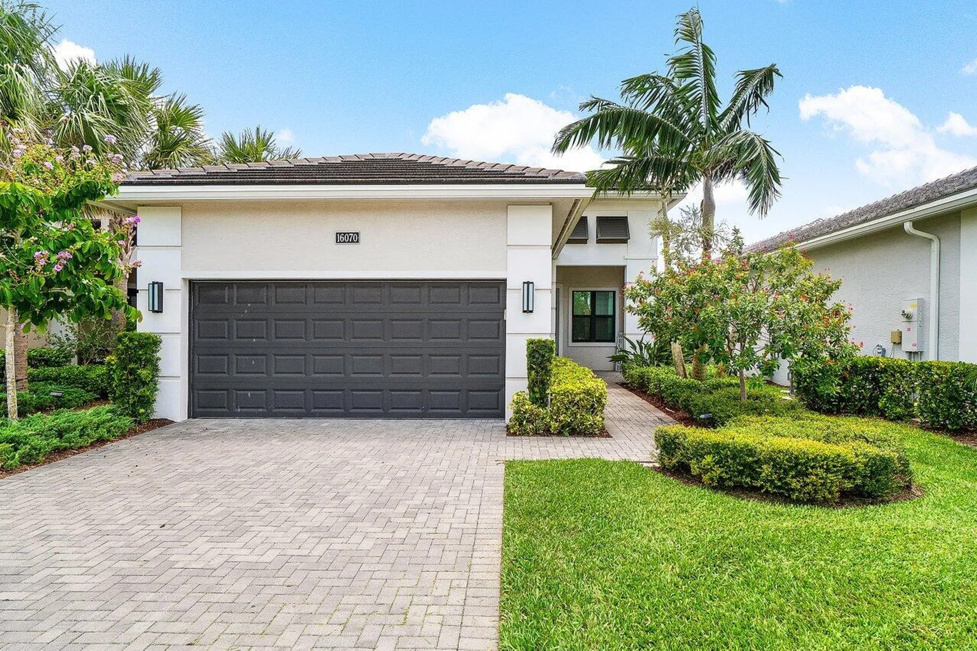 Property Slideshow image 5 of 45 | 16070 key biscayne ln, Loxahatchee, FL, 33470