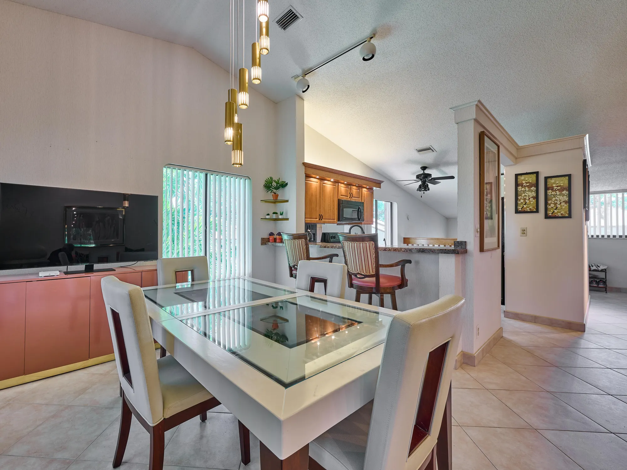 Property Slideshow image 19 of 42 | 10828 lake palm ln 202, Boynton Beach, FL, 33437
