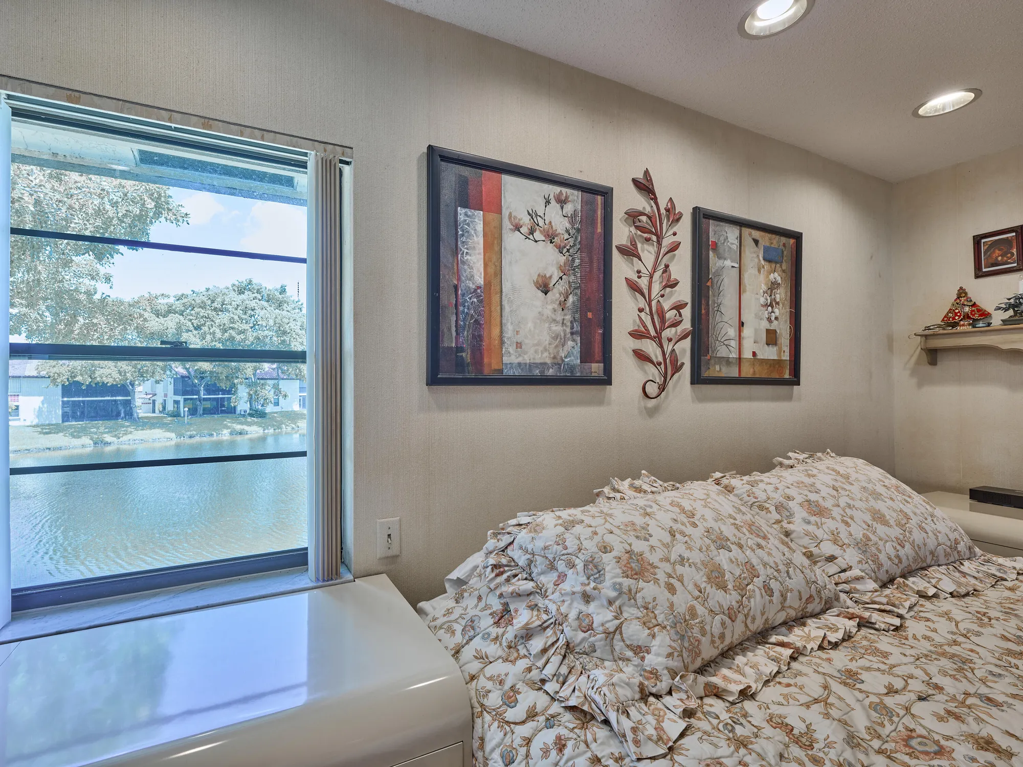 Property Slideshow image 32 of 42 | 10828 lake palm ln 202, Boynton Beach, FL, 33437