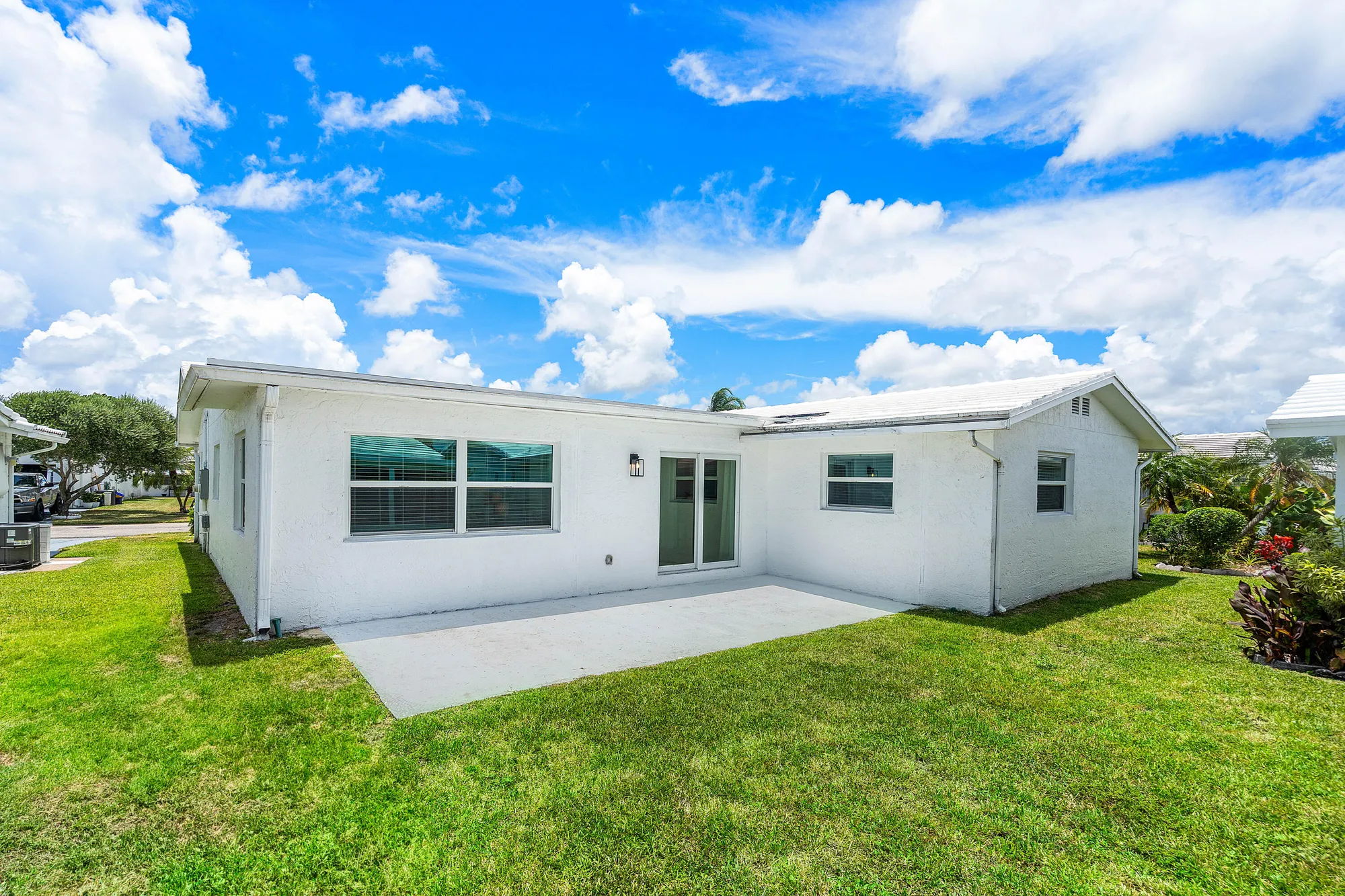 Property Slideshow image 35 of 40 | 2015 sw 18th dr, Boynton Beach, FL, 33426