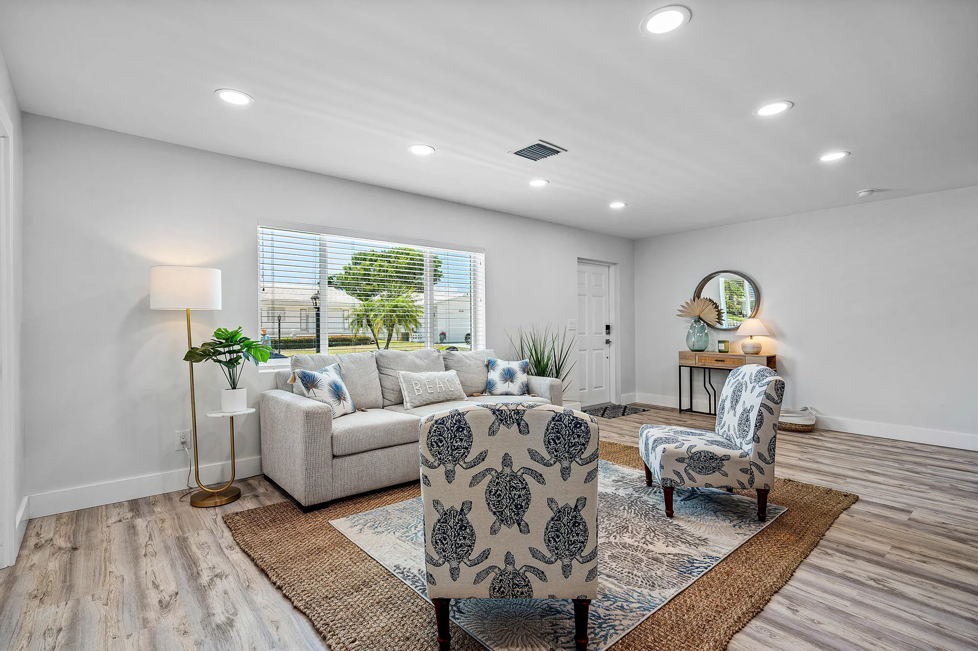 Property Slideshow image 7 of 40 | 2015 sw 18th dr, Boynton Beach, FL, 33426