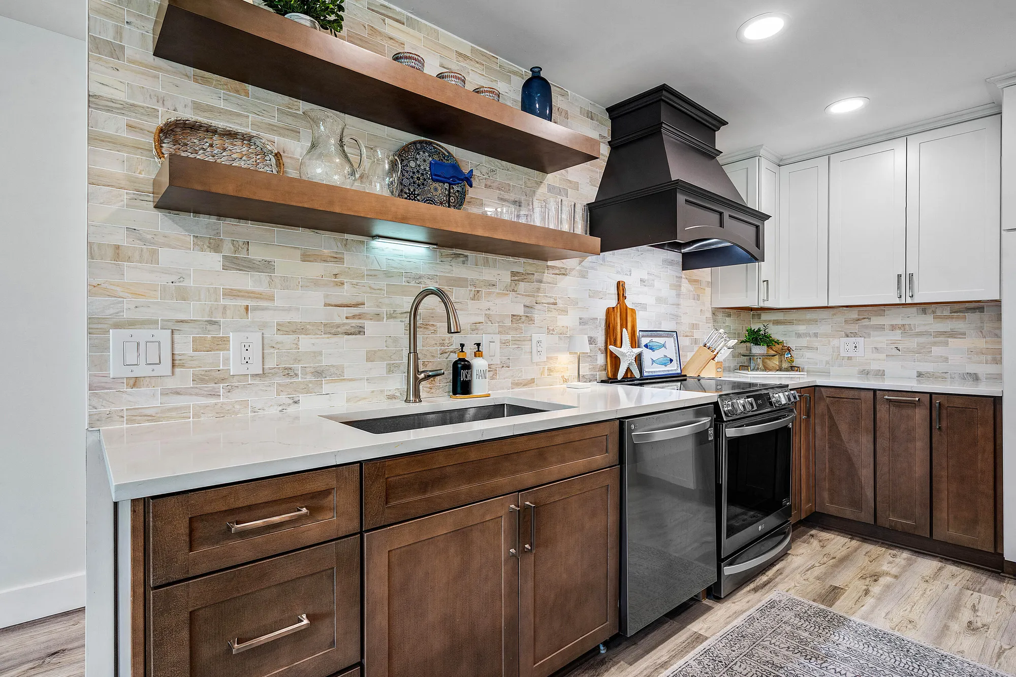 Property Slideshow image 9 of 40 | 2015 sw 18th dr, Boynton Beach, FL, 33426