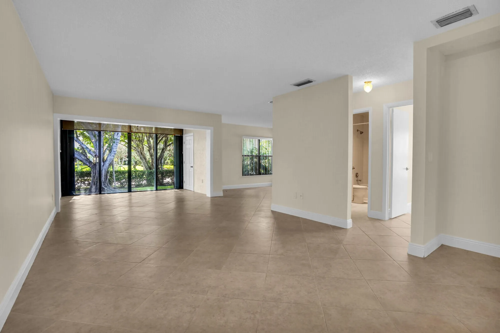 Property Slideshow image 13 of 43 | 3741 english d ln d, Lake Worth, FL, 33467