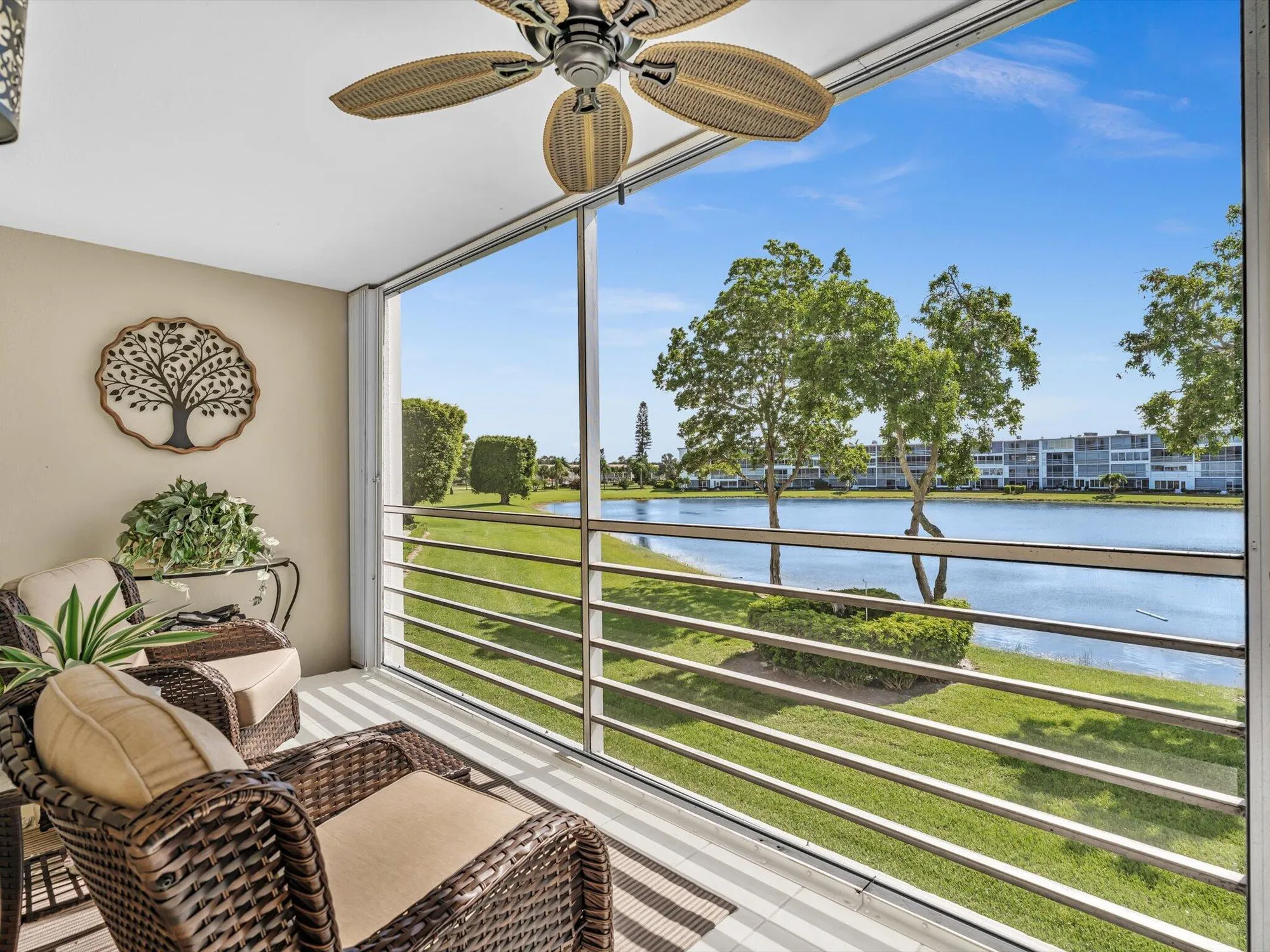 Property Slideshow image 7 of 48 | 2083 guildford e unit e, Boca Raton, FL, 33434