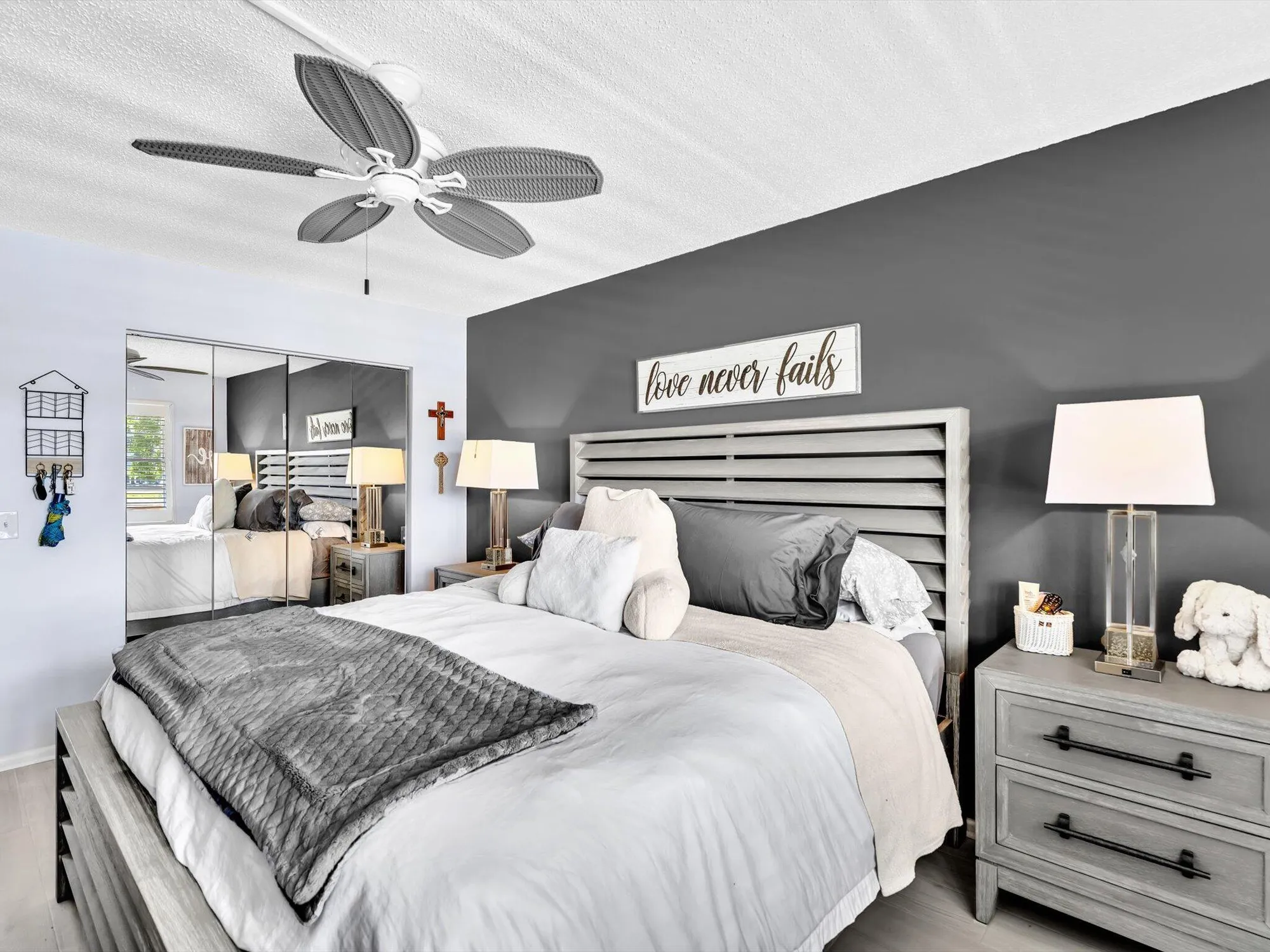 Property Slideshow image 13 of 48 | 2083 guildford e unit e, Boca Raton, FL, 33434