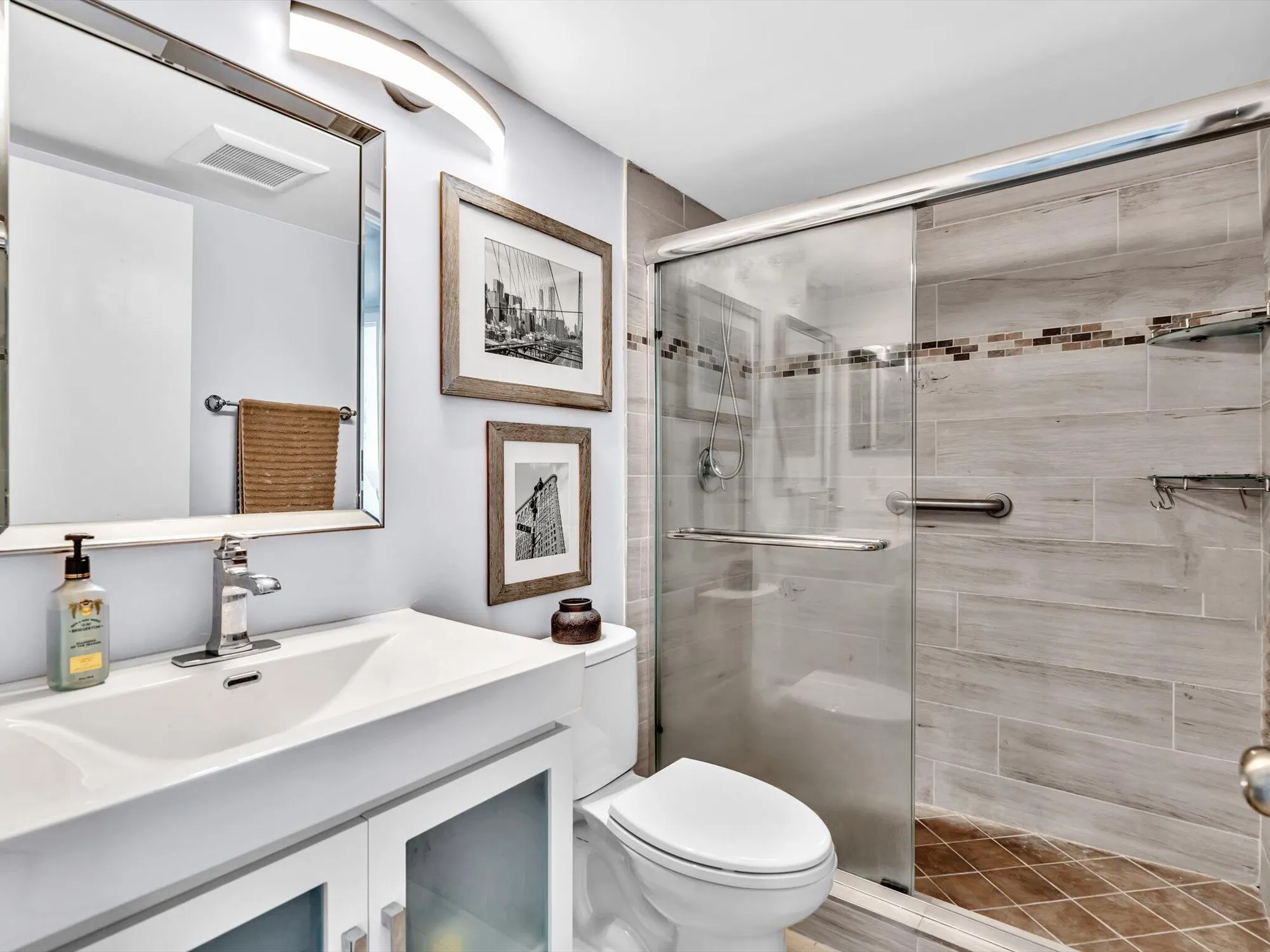 Property Slideshow image 14 of 48 | 2083 guildford e unit e, Boca Raton, FL, 33434