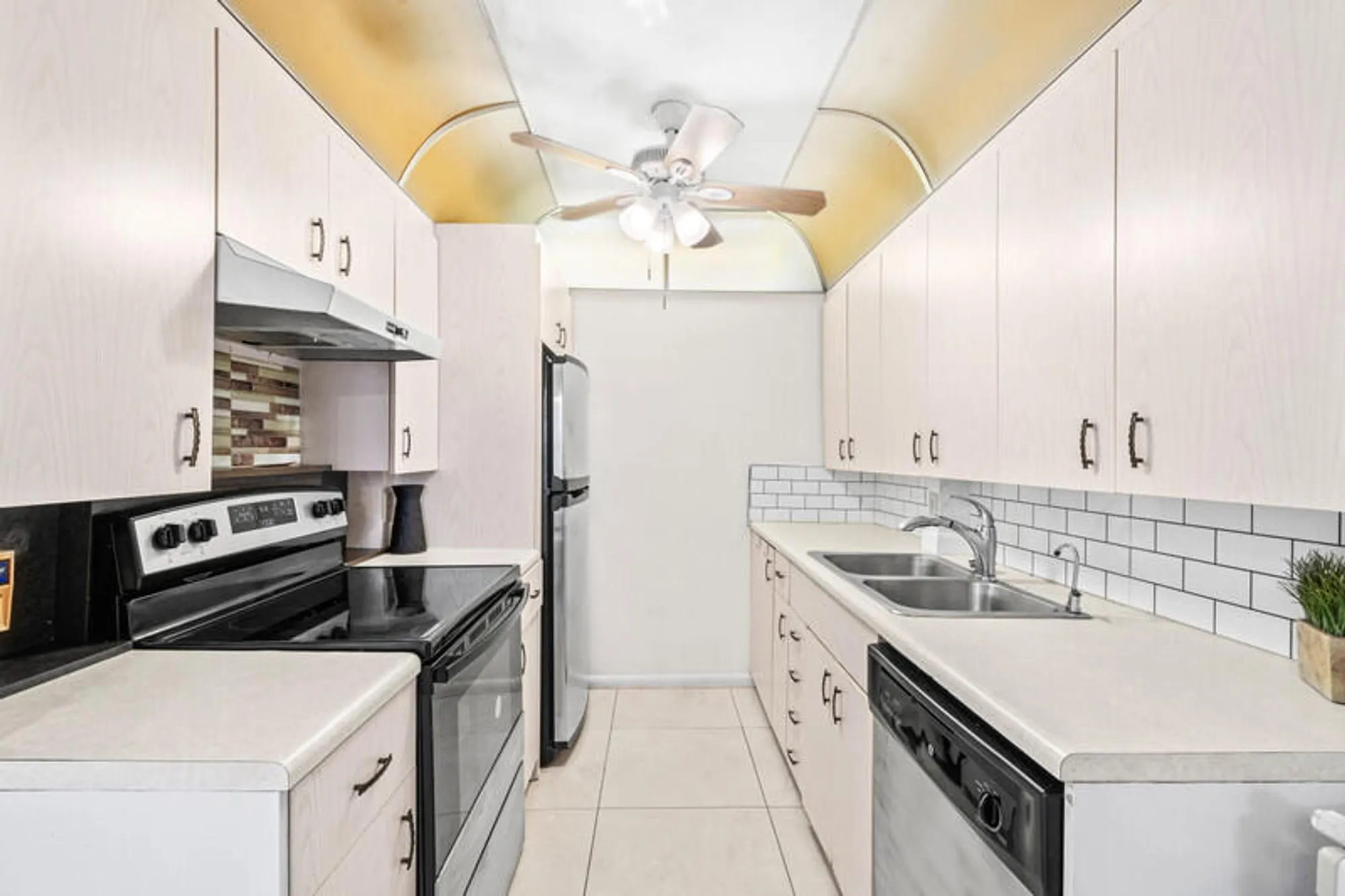 Property Slideshow image 7 of 17 | 3051 ainslie d, Boca Raton, FL, 33434