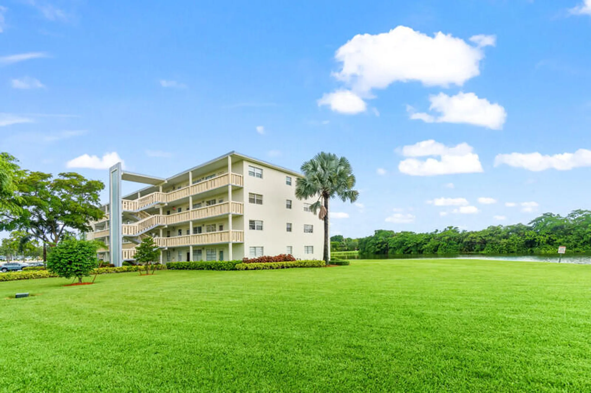 Property Slideshow image 16 of 17 | 3051 ainslie d, Boca Raton, FL, 33434