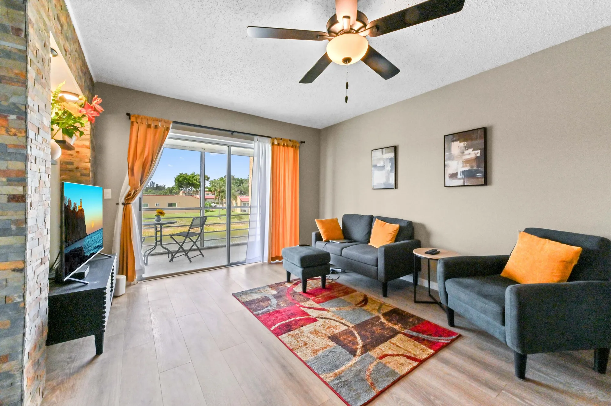 Property Slideshow image 5 of 26 | 198 lake frances dr, West Palm Beach, FL, 33411