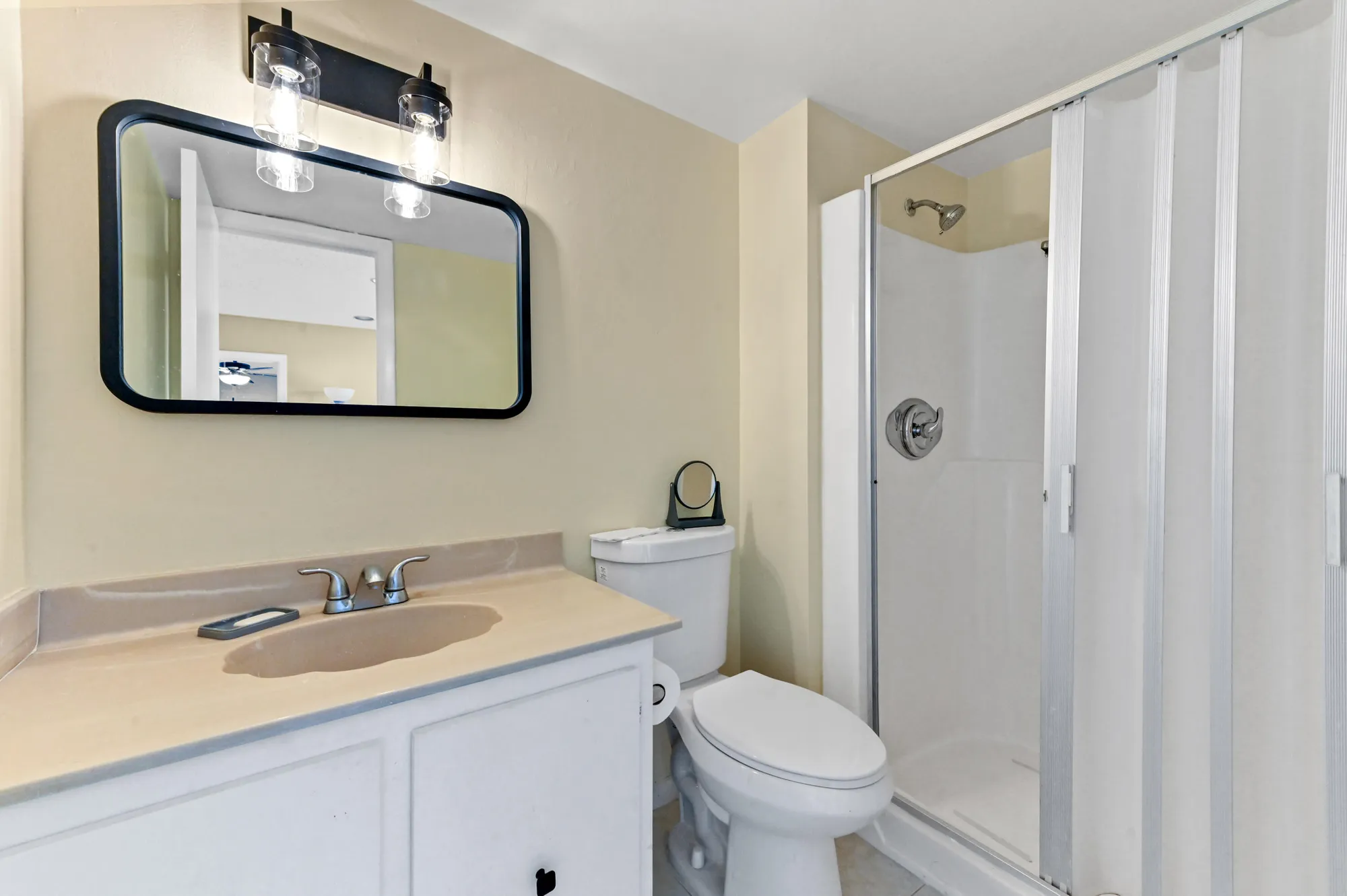 Property Slideshow image 17 of 26 | 198 lake frances dr, West Palm Beach, FL, 33411