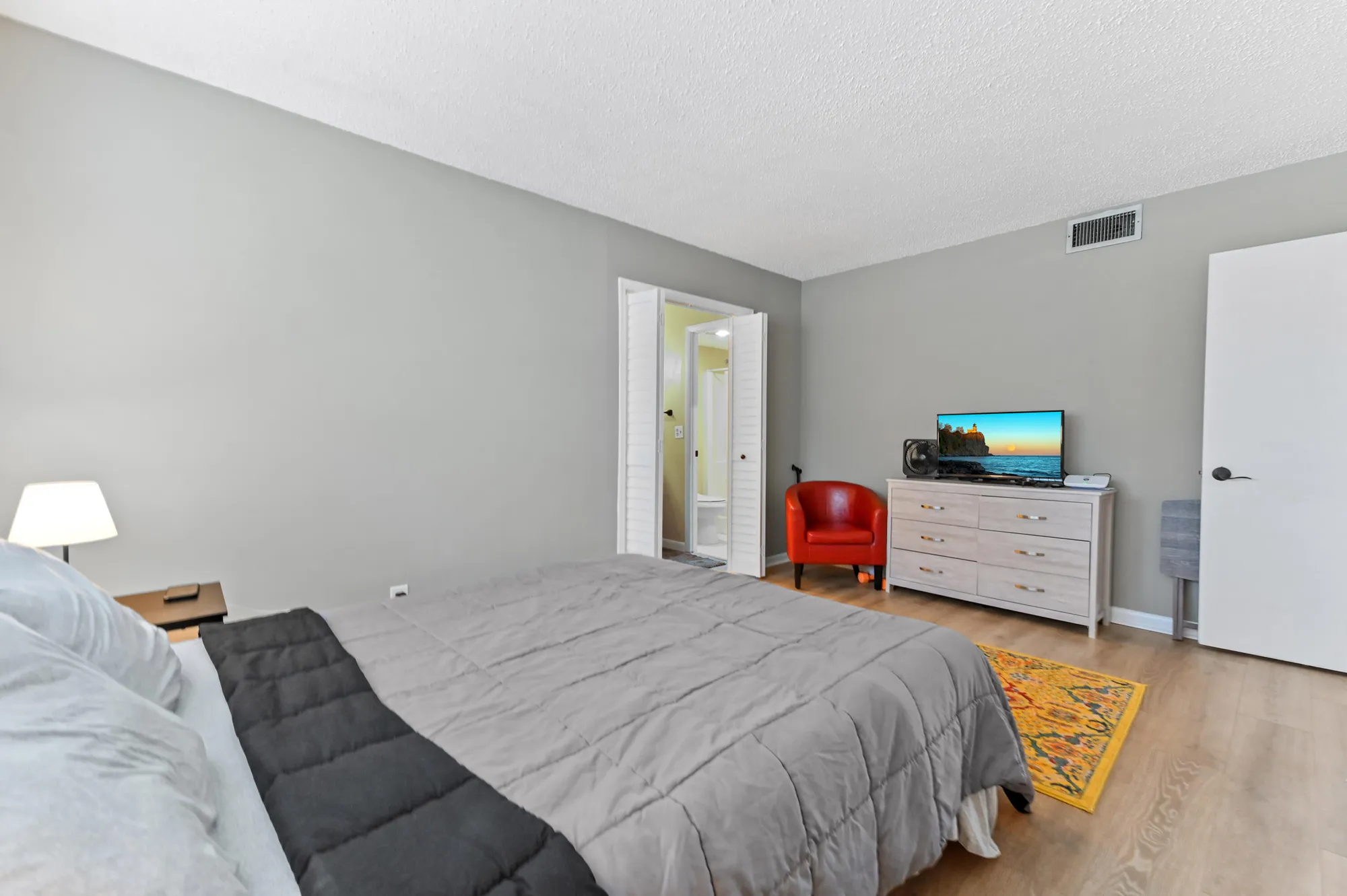 Property Slideshow image 11 of 26 | 198 lake frances dr, West Palm Beach, FL, 33411