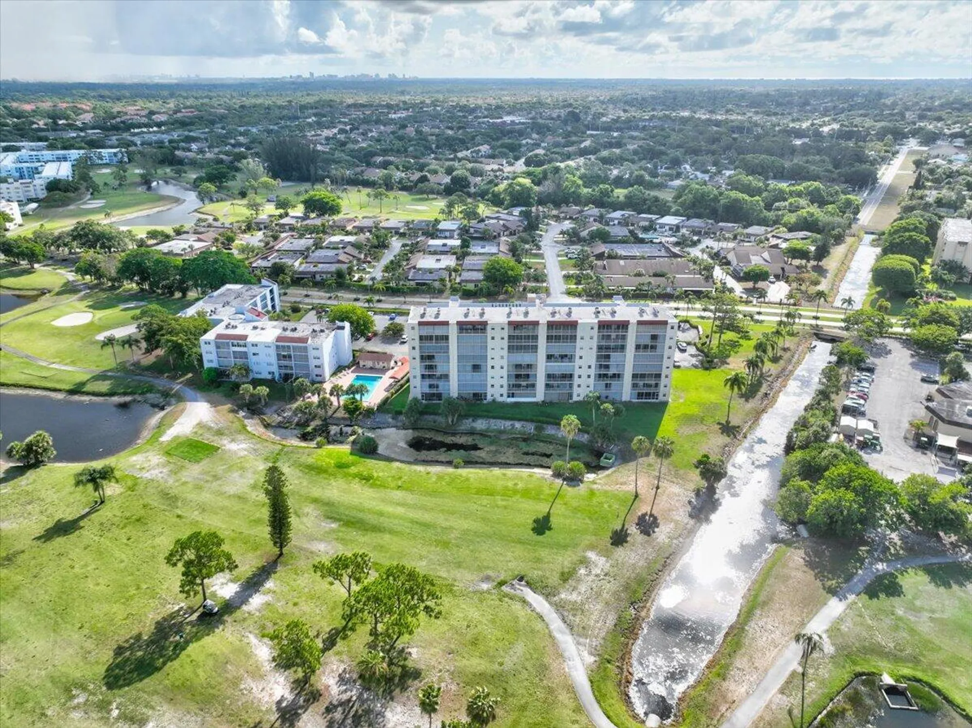 Property Slideshow image 38 of 44 | 3465 via poinciana 103, Lake Worth, FL, 33467