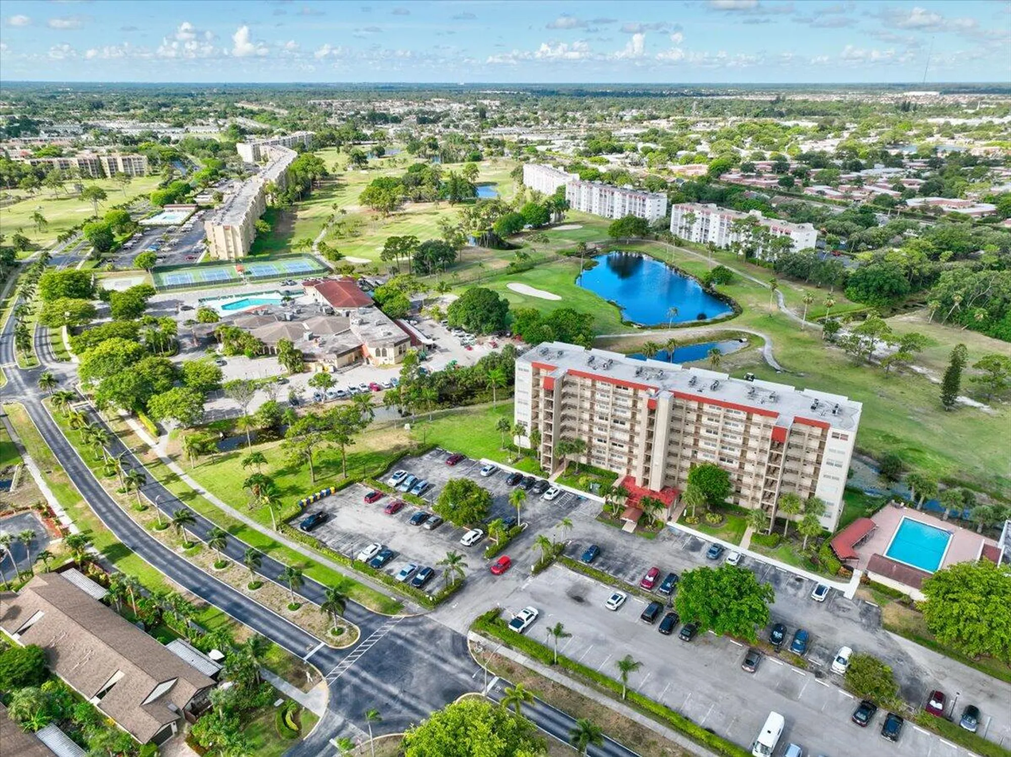 Property Slideshow image 1 of 44 | 3465 via poinciana 103, Lake Worth, FL, 33467