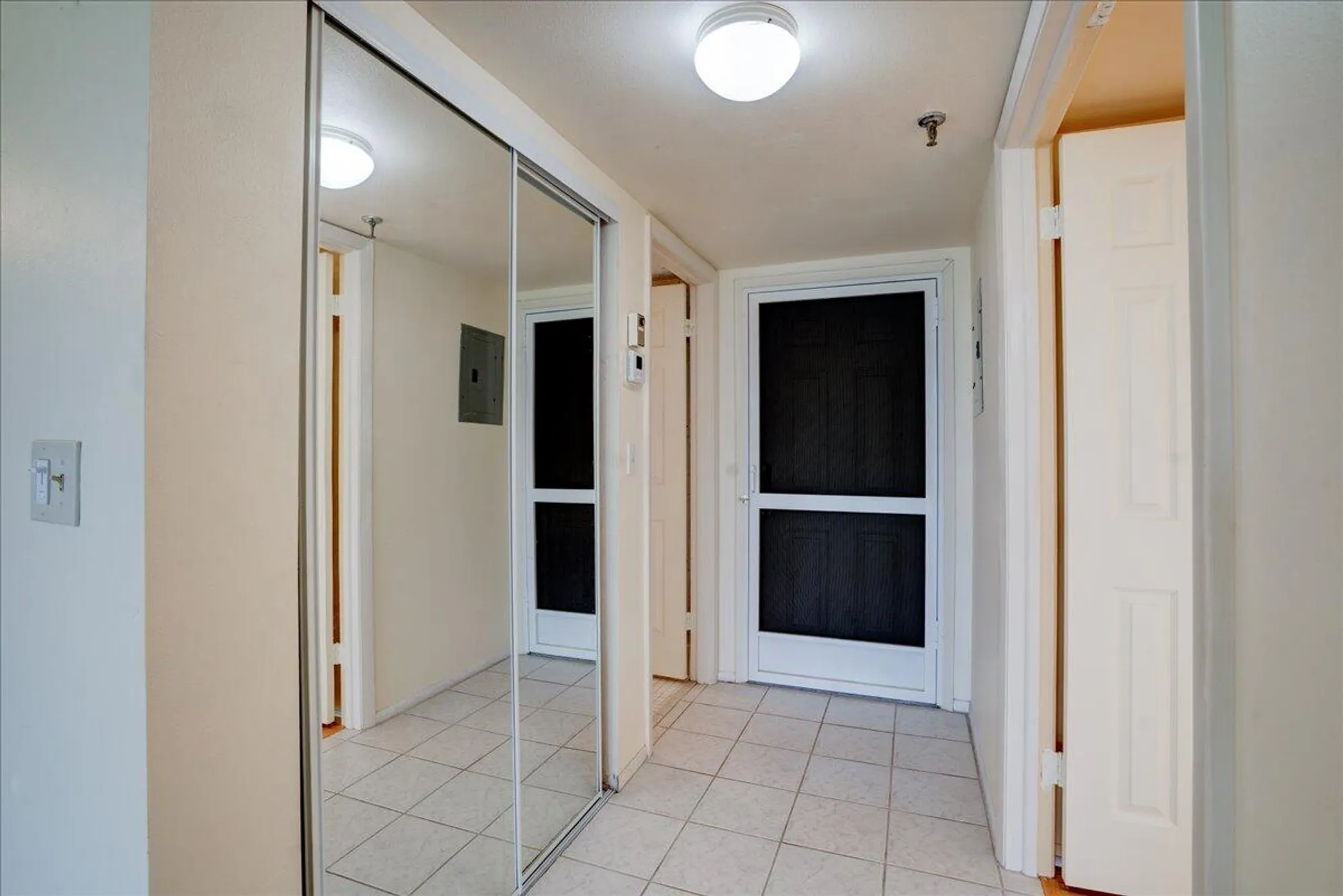 Property Slideshow image 31 of 44 | 3465 via poinciana 103, Lake Worth, FL, 33467