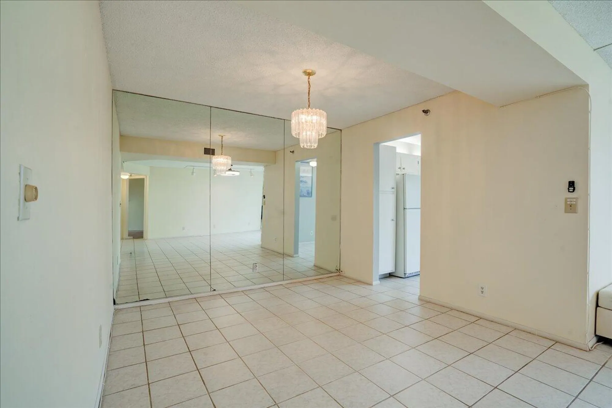 Property Slideshow image 16 of 44 | 3465 via poinciana 103, Lake Worth, FL, 33467