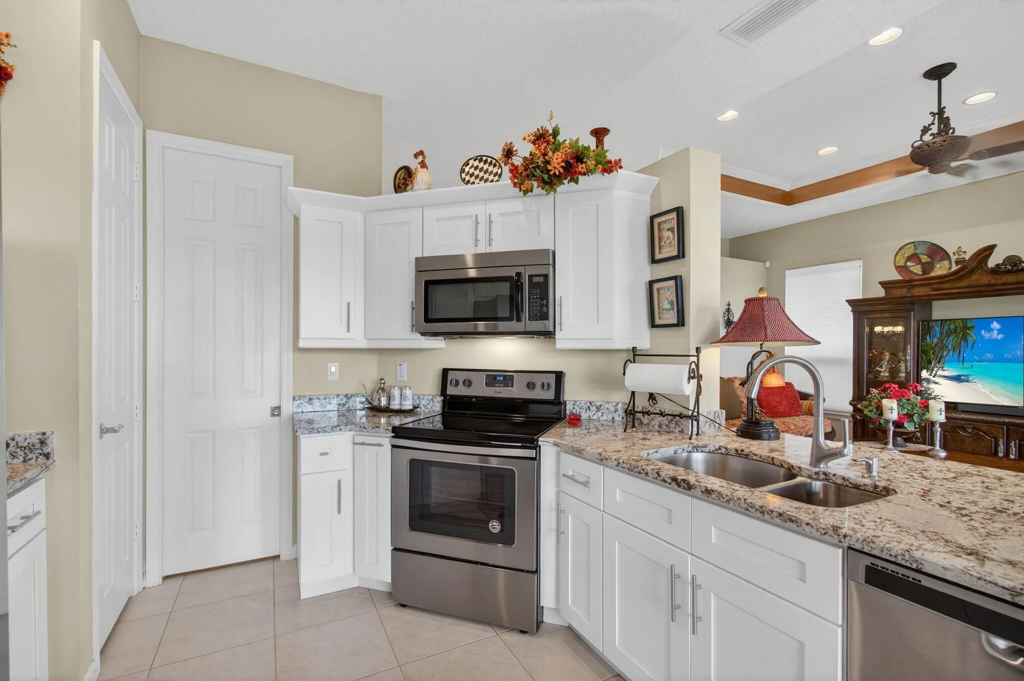 Property Slideshow image 17 of 102 | 7043 southport dr, Boynton Beach, FL, 33472