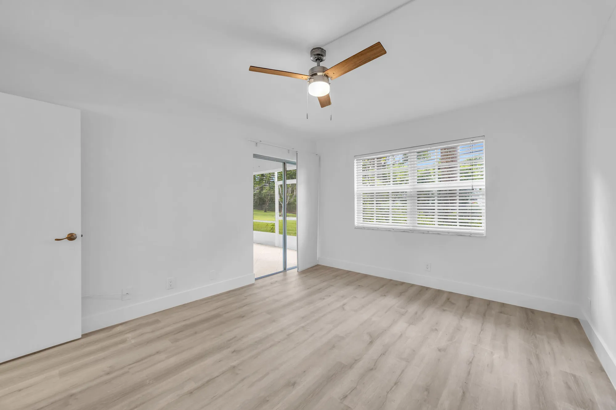 Property Slideshow image 6 of 15 | 1250 sugar sands blvd 110, Riviera Beach, FL, 33404