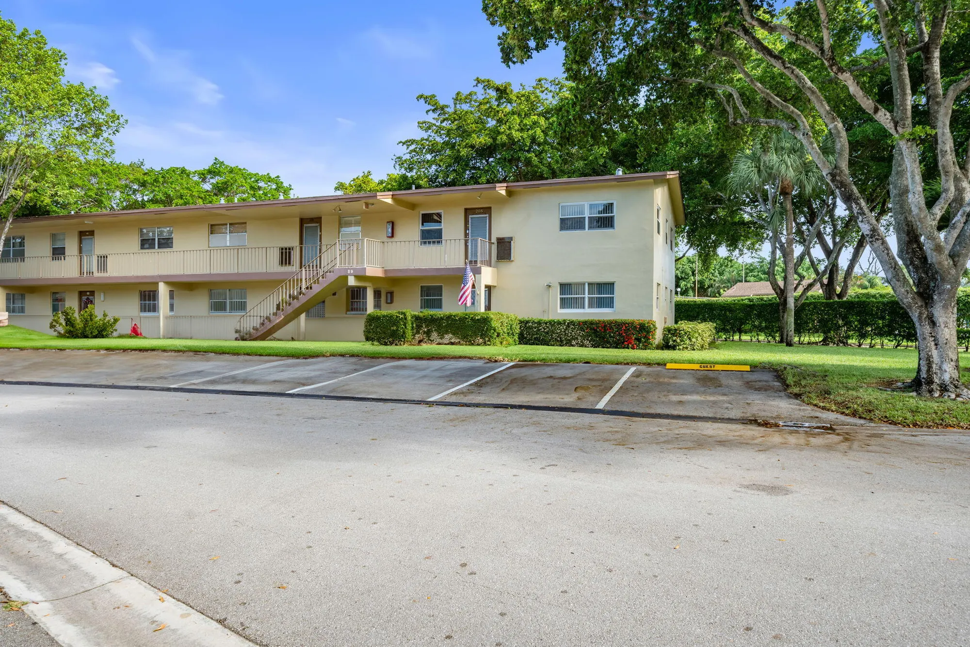 Property Slideshow image 5 of 23 | 7360 nw 1st st 208, Margate, FL, 33063