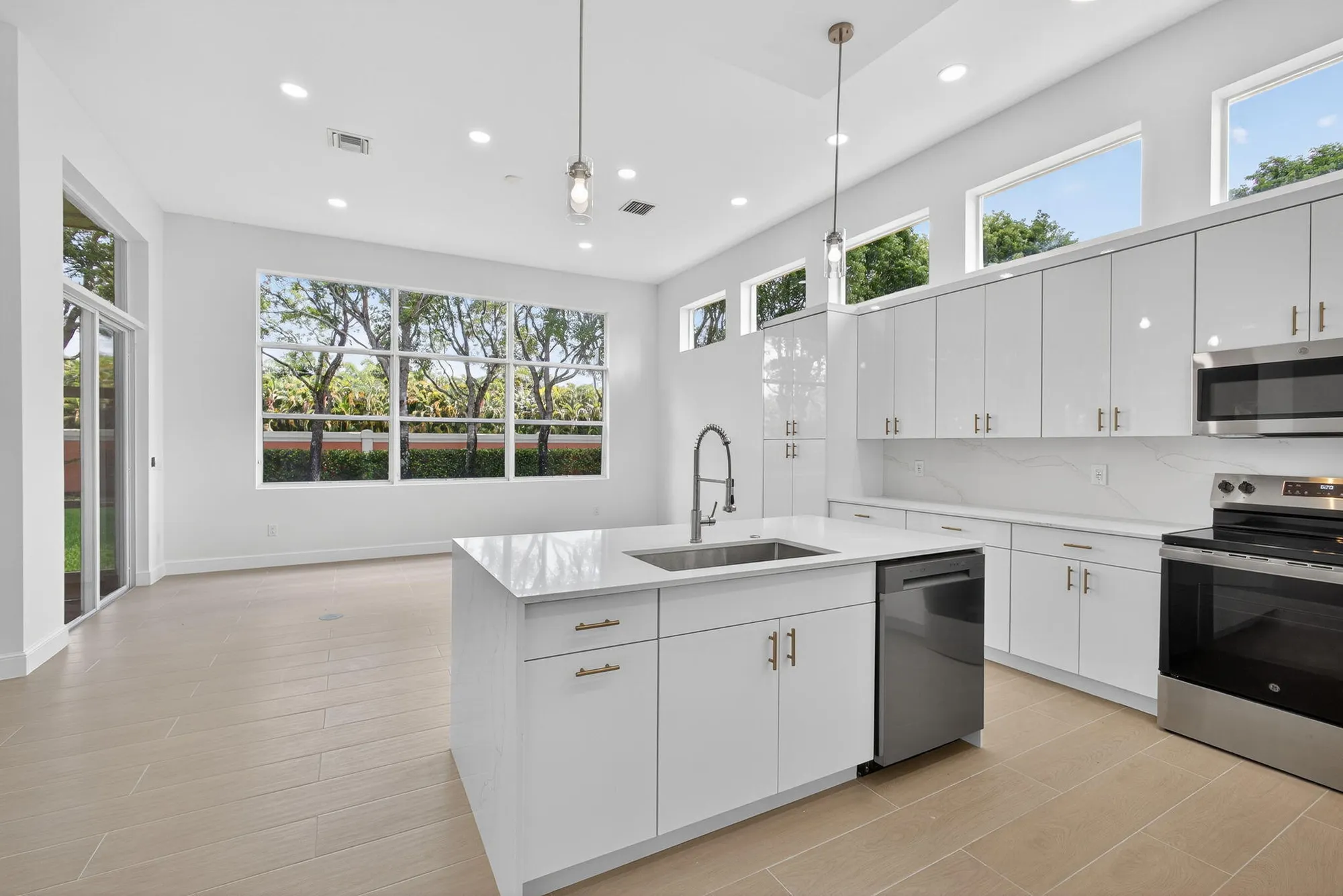 Property Slideshow image 18 of 97 | 8873 via brilliante, Wellington, FL, 33411