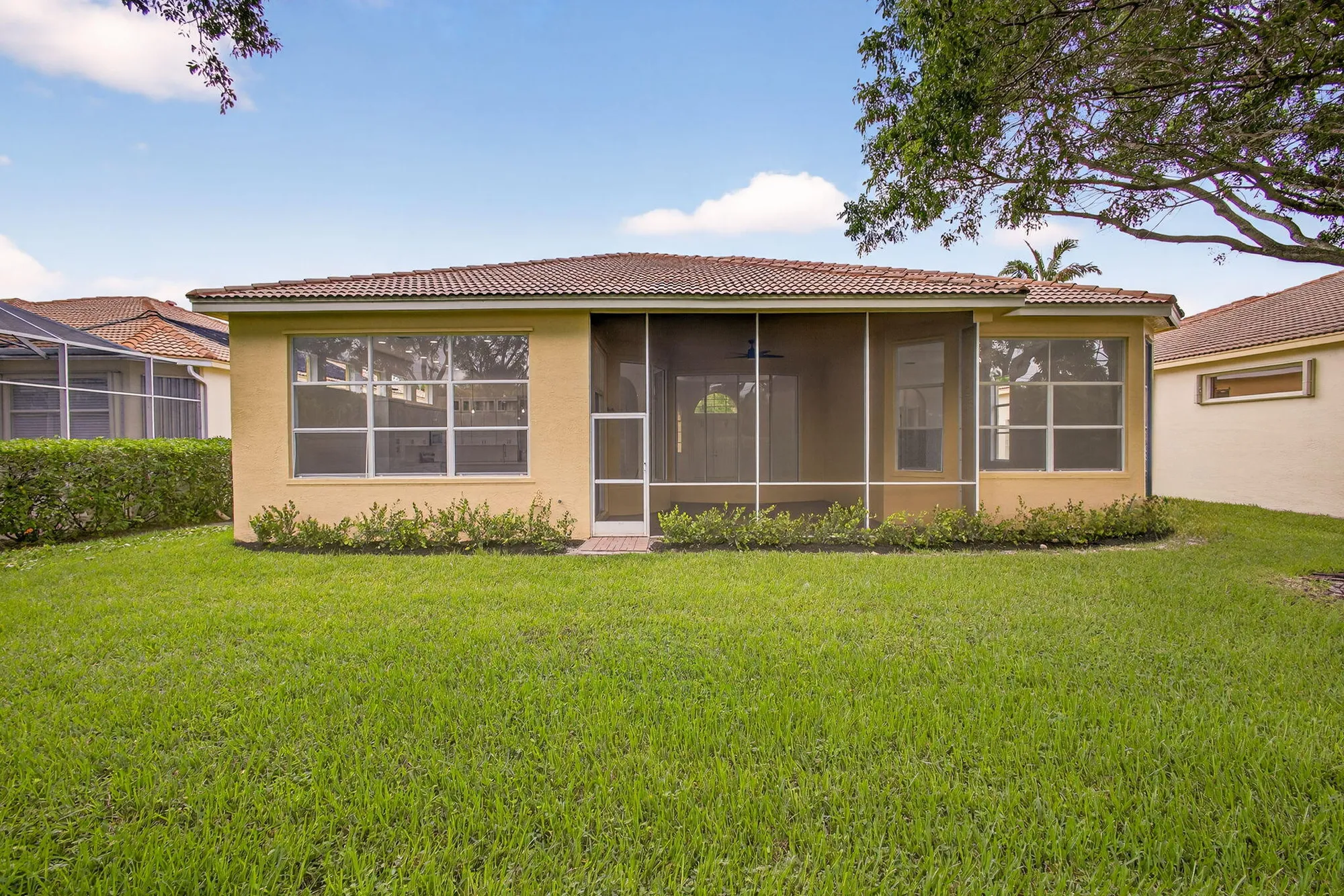 Property Slideshow image 49 of 97 | 8873 via brilliante, Wellington, FL, 33411