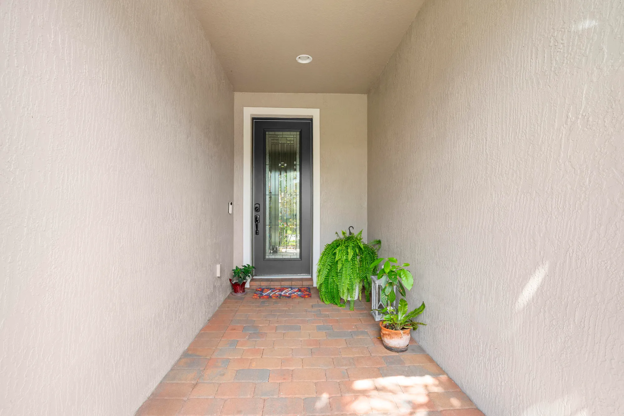 Property Slideshow image 4 of 48 | 560 se monet dr, Port Saint Lucie, FL, 34984