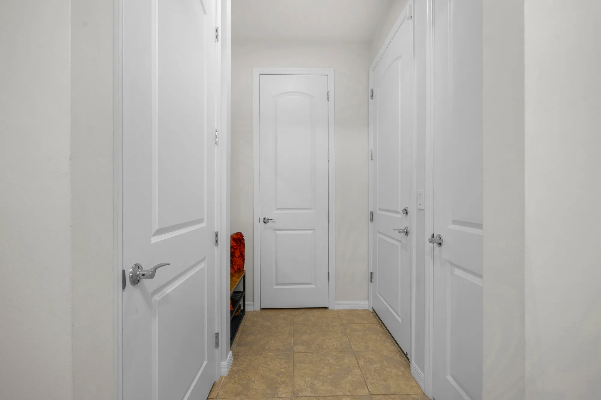 Property Slideshow image 24 of 48 | 560 se monet dr, Port Saint Lucie, FL, 34984