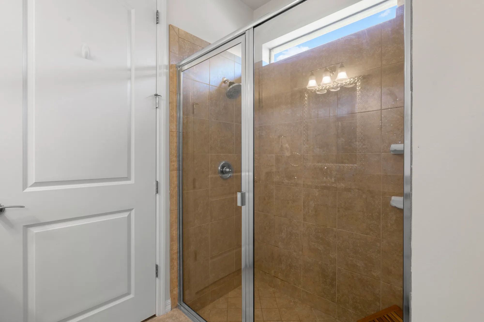 Property Slideshow image 19 of 48 | 560 se monet dr, Port Saint Lucie, FL, 34984