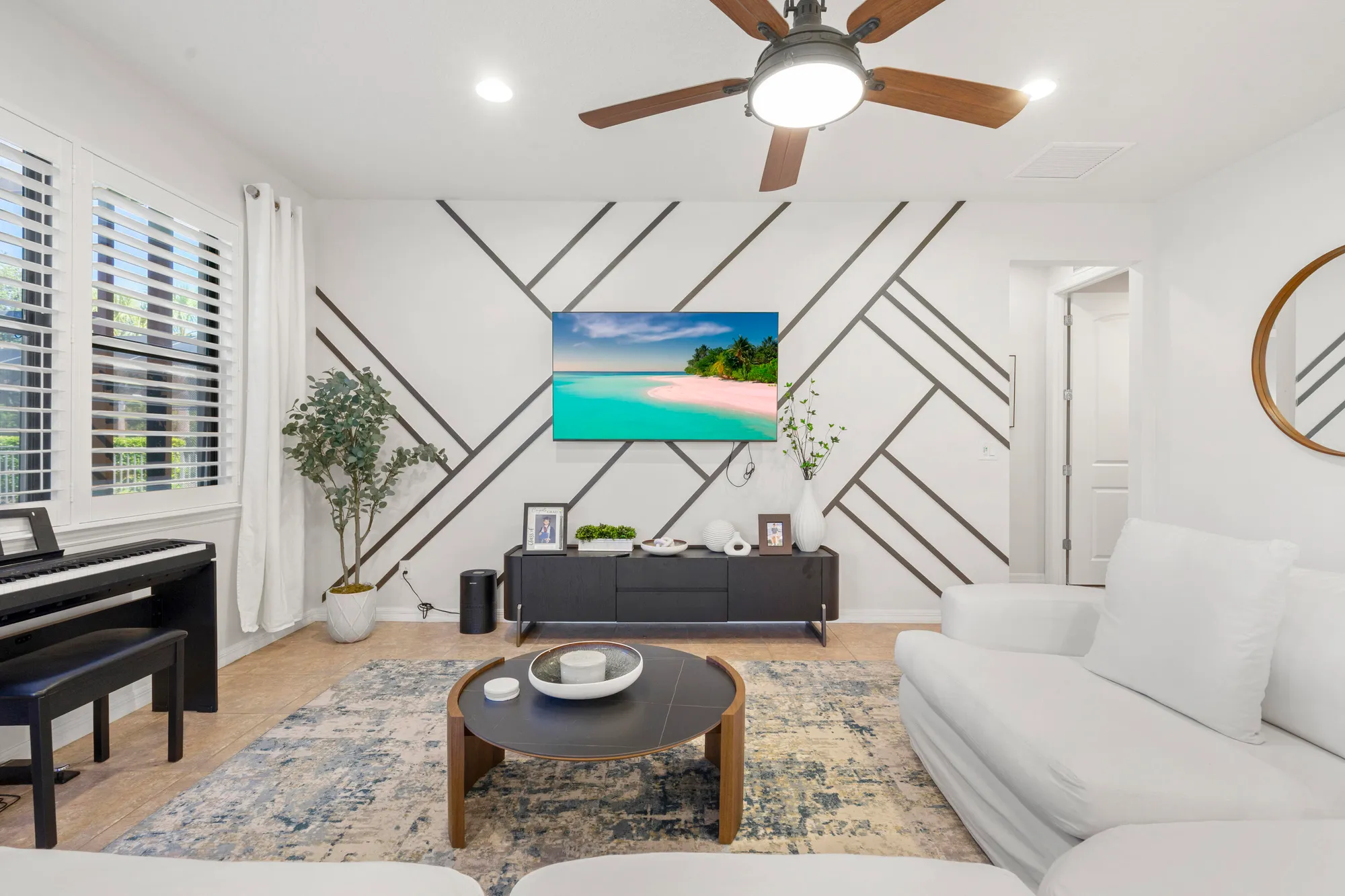 Property Slideshow image 15 of 48 | 560 se monet dr, Port Saint Lucie, FL, 34984