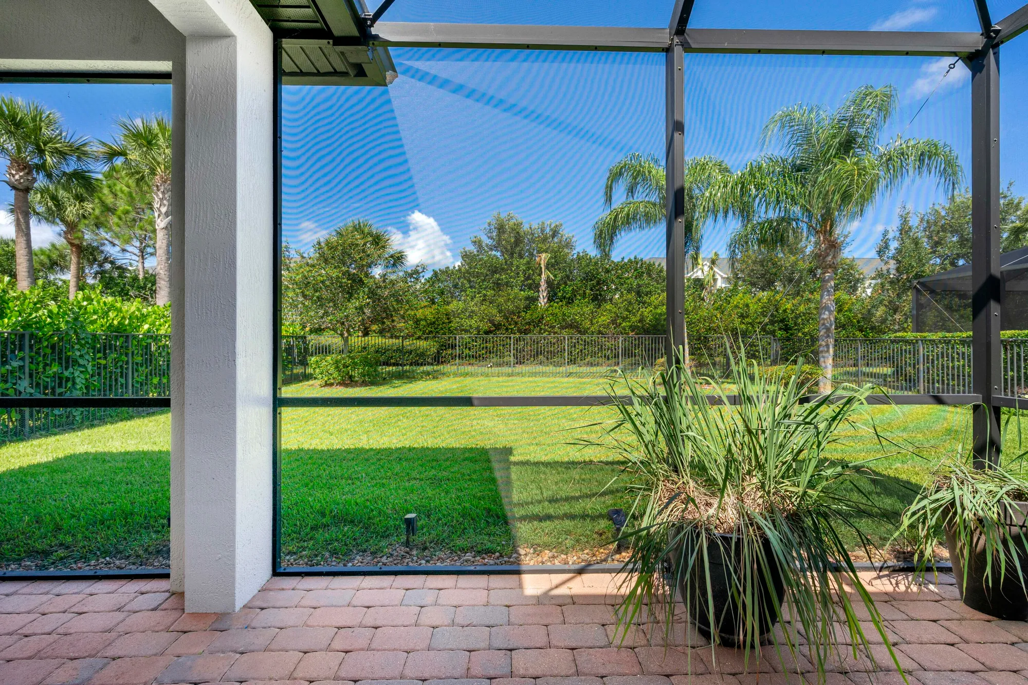 Property Slideshow image 28 of 48 | 560 se monet dr, Port Saint Lucie, FL, 34984