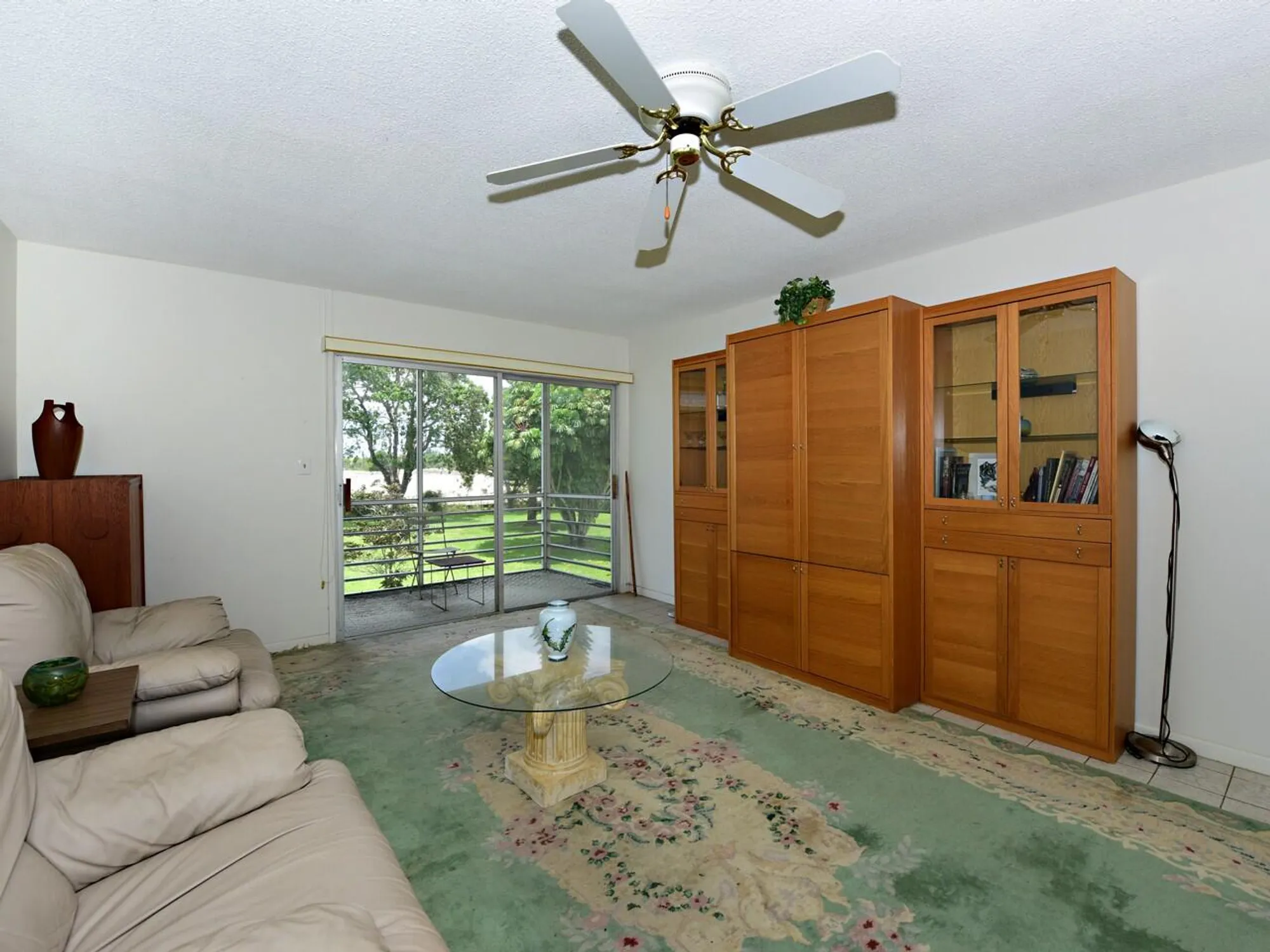 Property Slideshow image 9 of 17 | 2 golfs edge f, West Palm Beach, FL, 33417