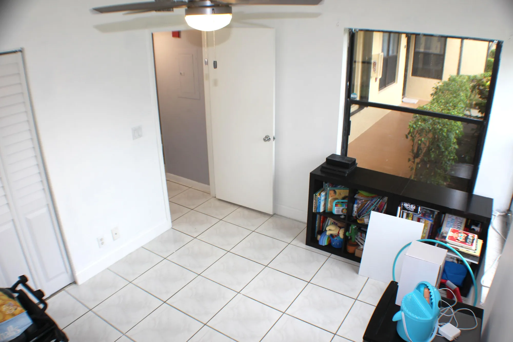 Property Slideshow image 9 of 15 | 4712 lucerne lakes blvd 101, Lake Worth, FL, 33467