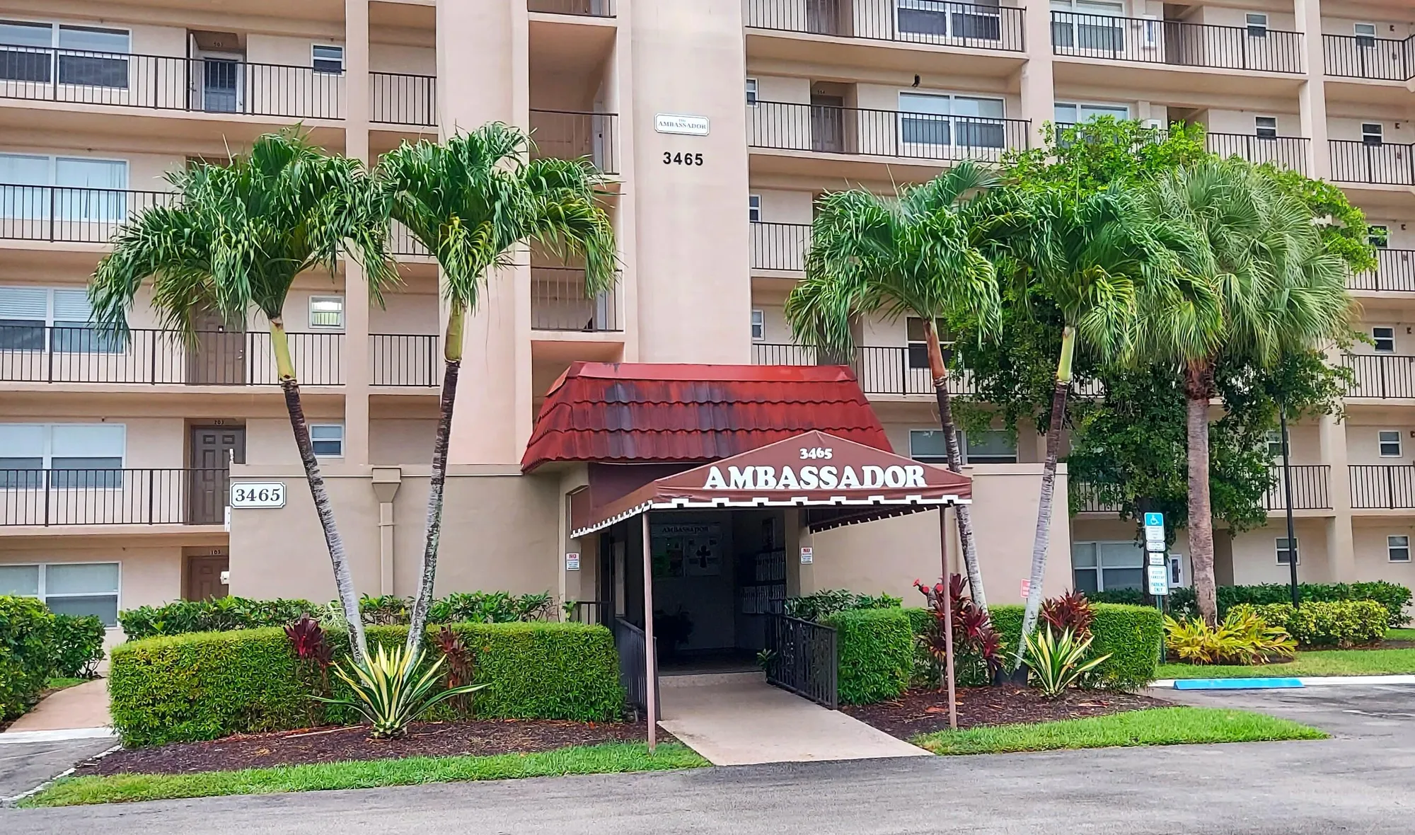 Property Slideshow image 33 of 44 | 3465 via poinciana 103, Lake Worth, FL, 33467