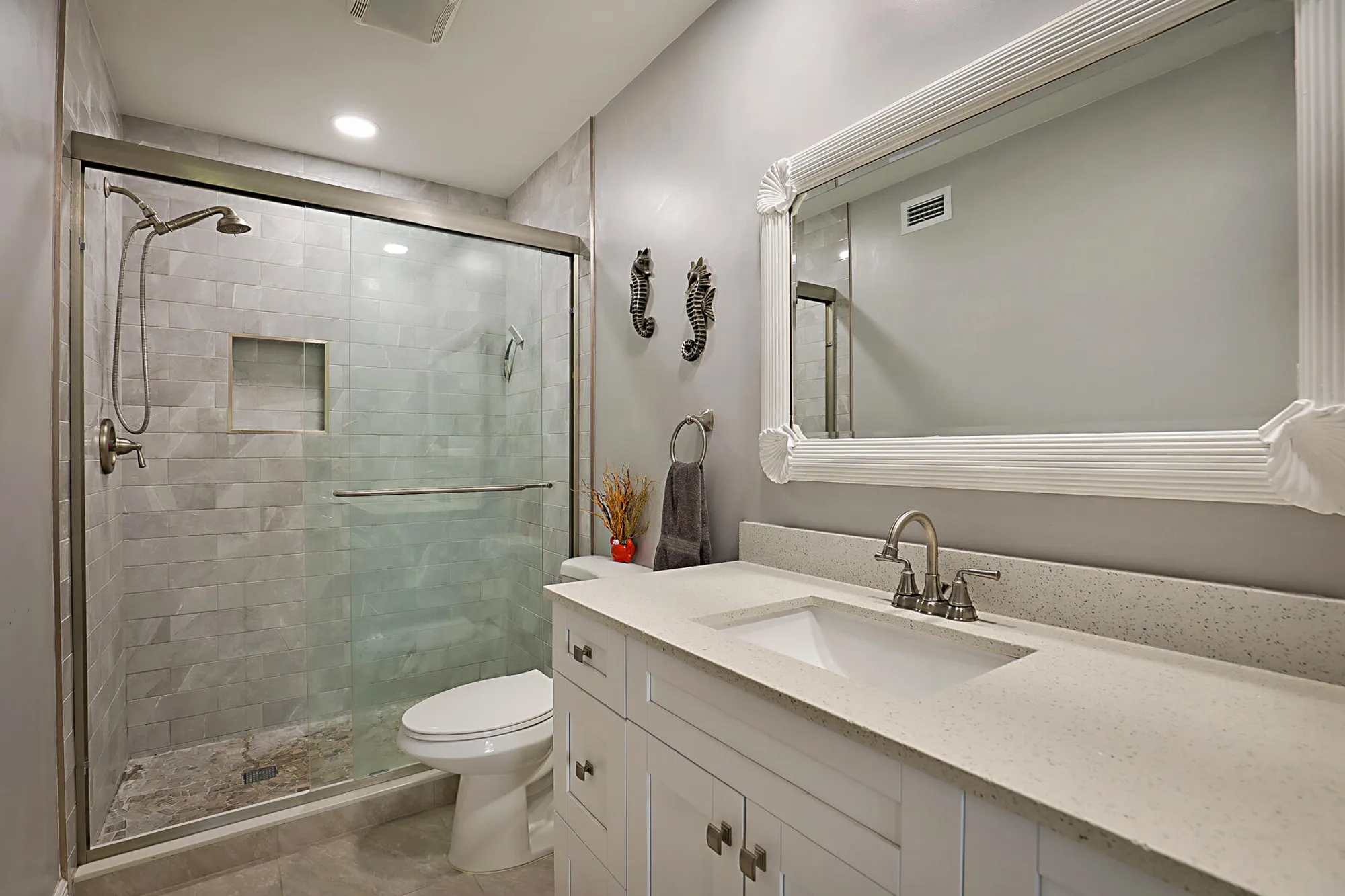 Property Slideshow image 18 of 36 | 352 covered bridge blvd a, Lake Worth, FL, 33467