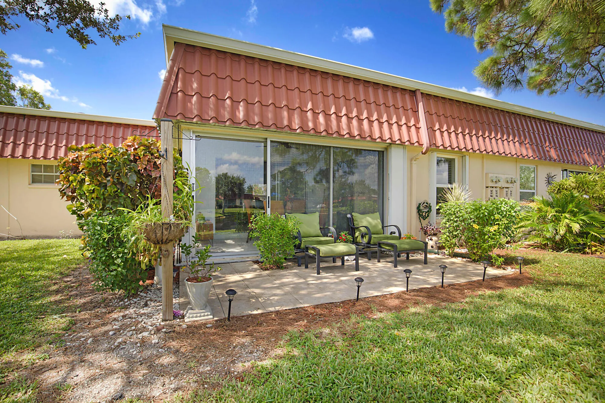 Property Slideshow image 24 of 36 | 352 covered bridge blvd a, Lake Worth, FL, 33467