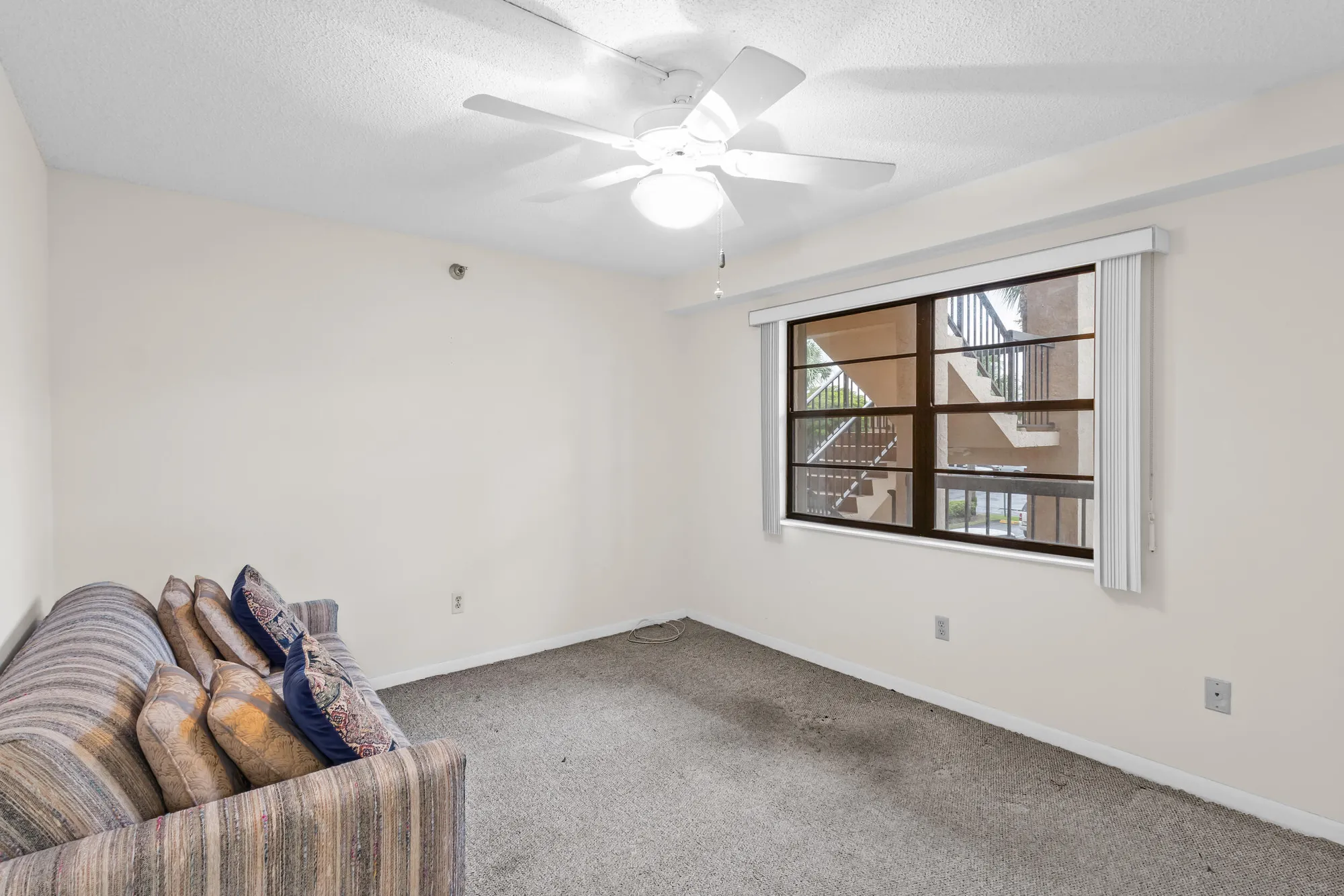 Property Slideshow image 9 of 22 | 150 lake nancy ln 223, West Palm Beach, FL, 33411