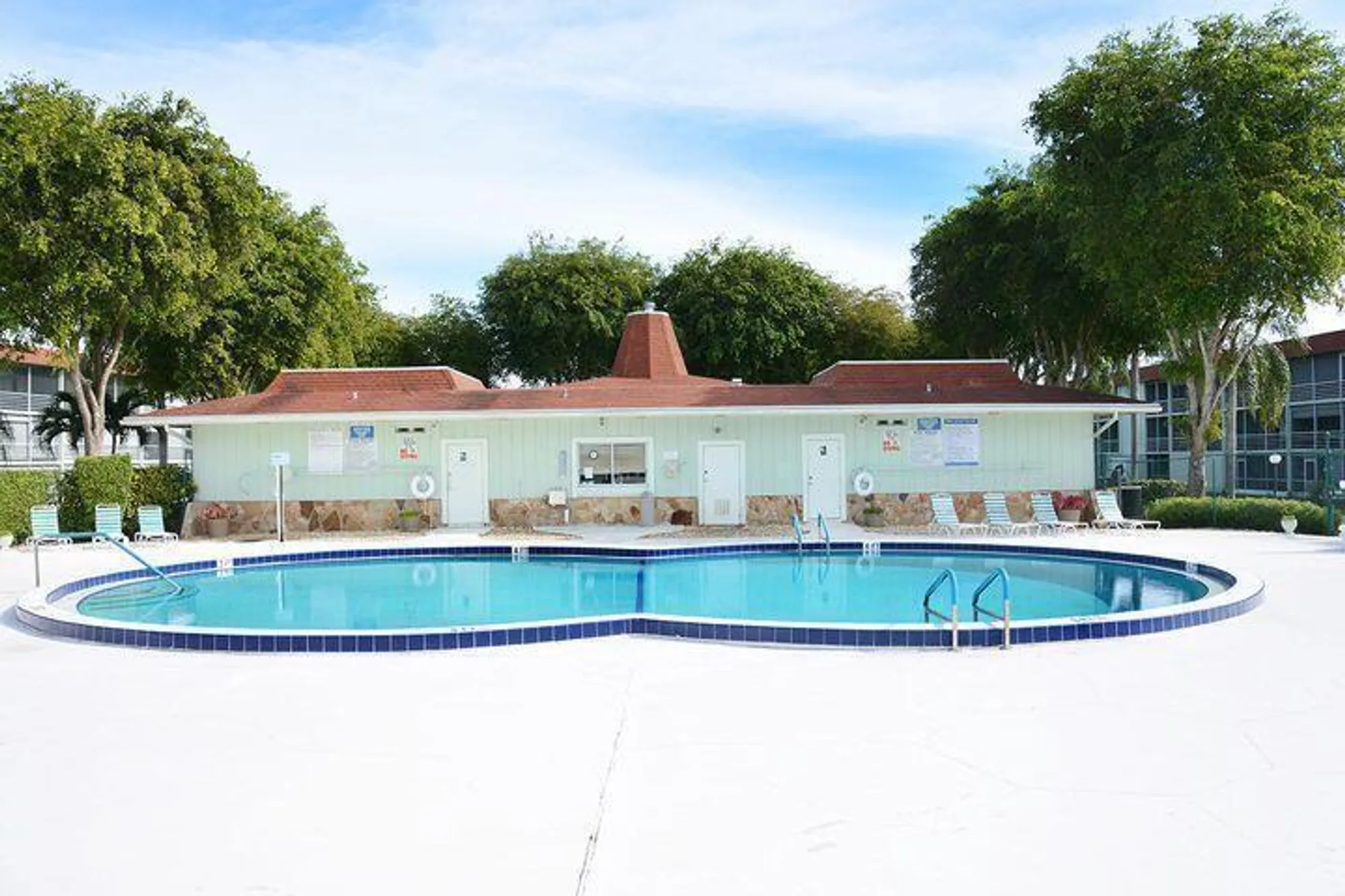 Property Slideshow image 9 of 10 | 3400 springdale blvd apt 316, Palm Springs, FL, 33461