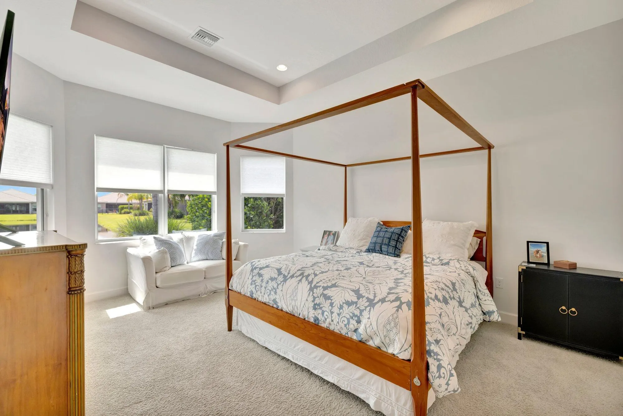 Property Slideshow image 16 of 69 | 11050 sw ivory springs ln, Port Saint Lucie, FL, 34987