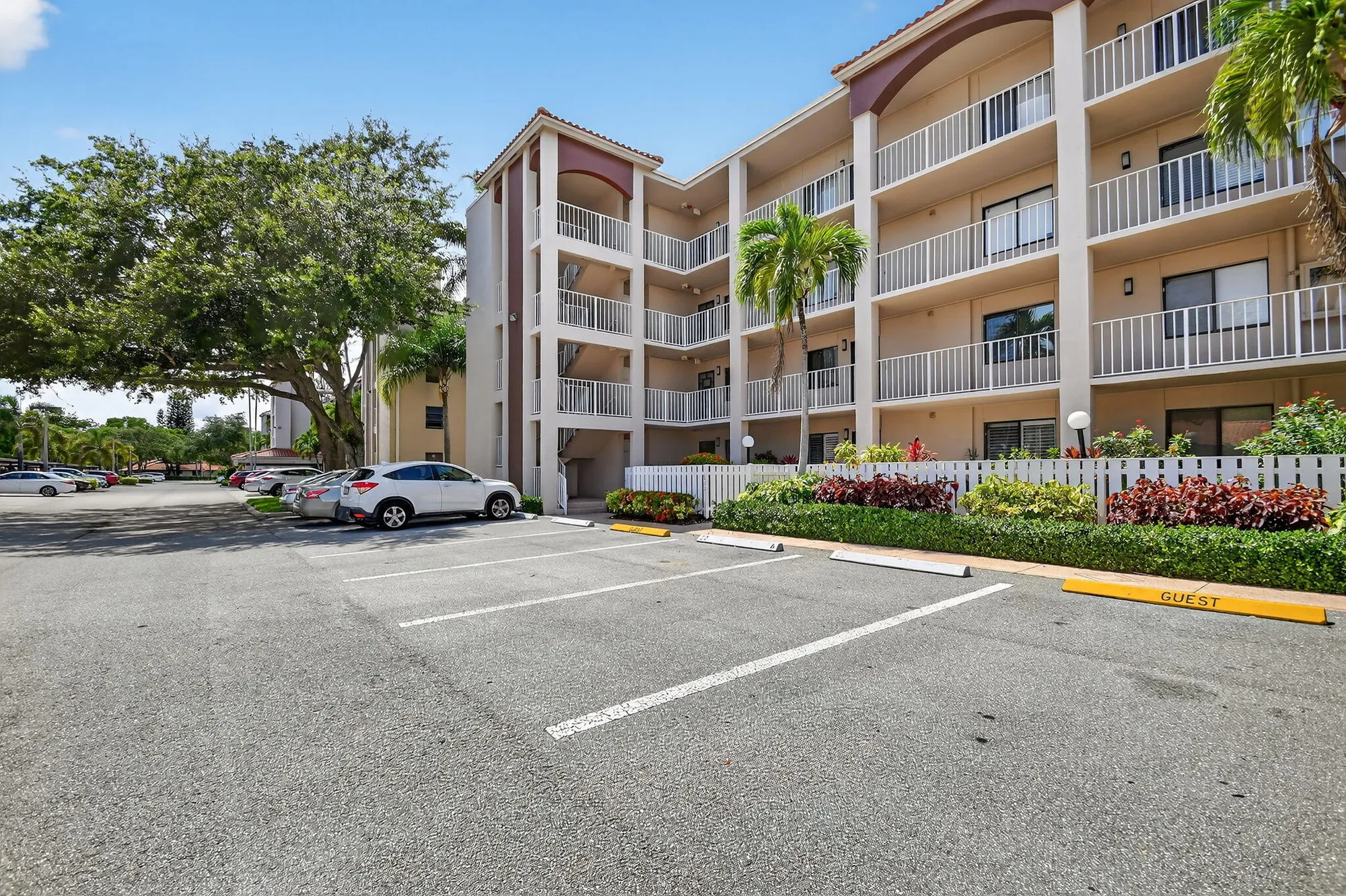 Property Slideshow image 4 of 104 | 6193 pointe regal cir 402, Delray Beach, FL, 33484