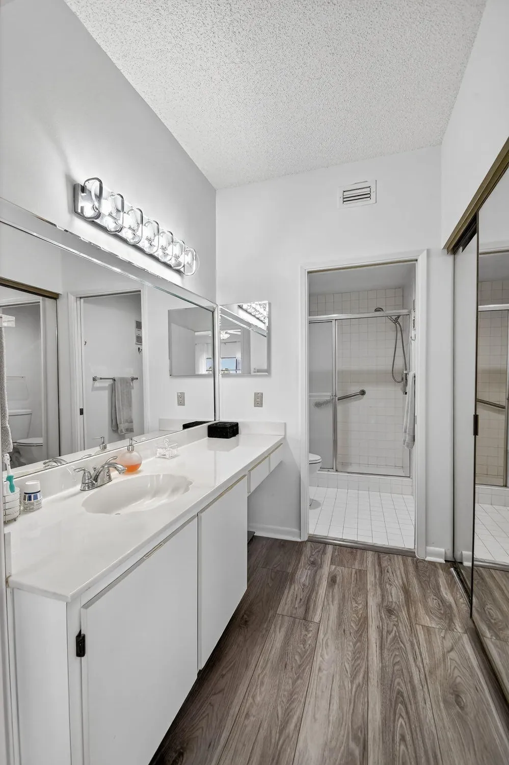 Property Slideshow image 26 of 104 | 6193 pointe regal cir 402, Delray Beach, FL, 33484