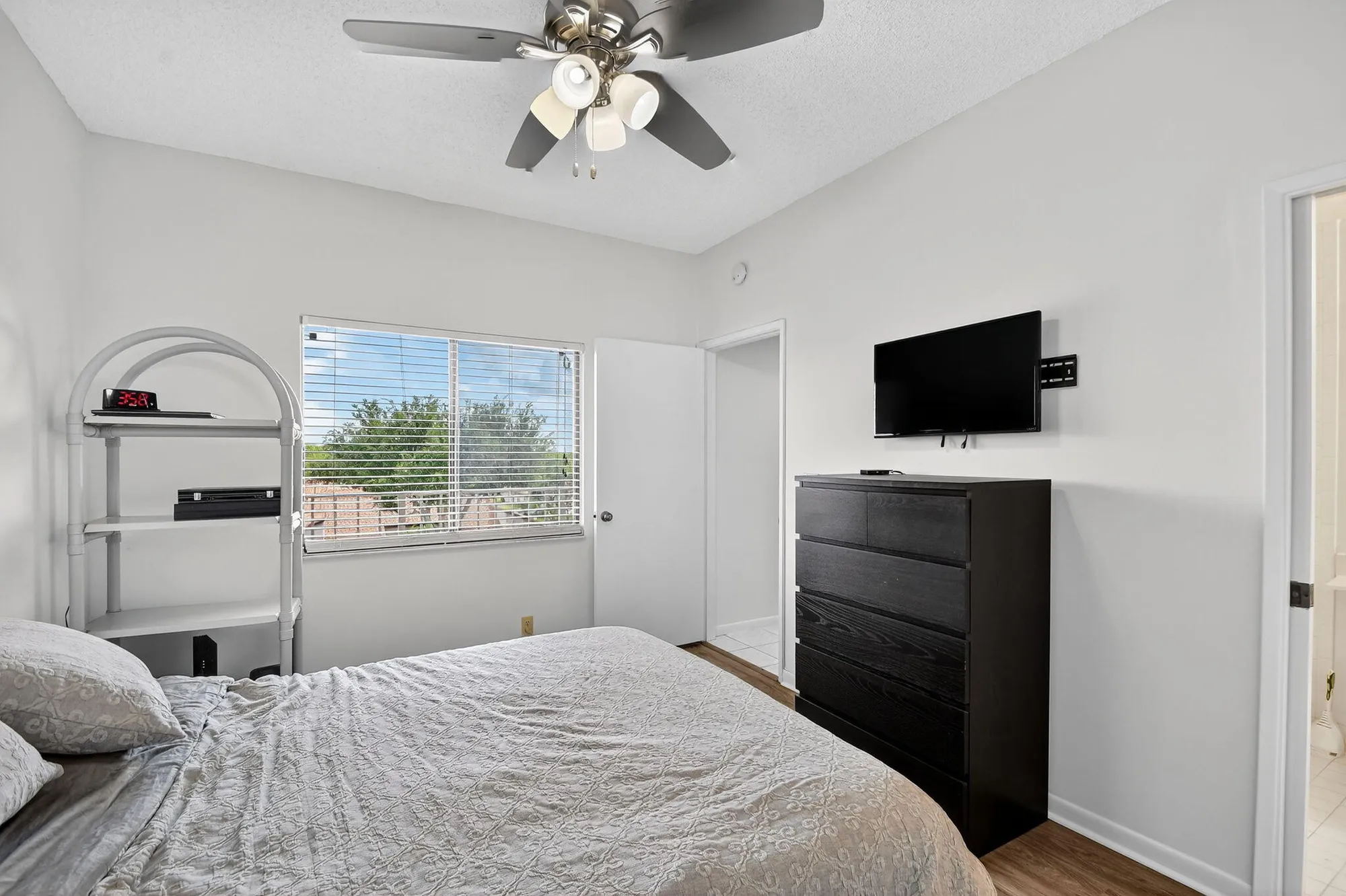 Property Slideshow image 30 of 104 | 6193 pointe regal cir 402, Delray Beach, FL, 33484