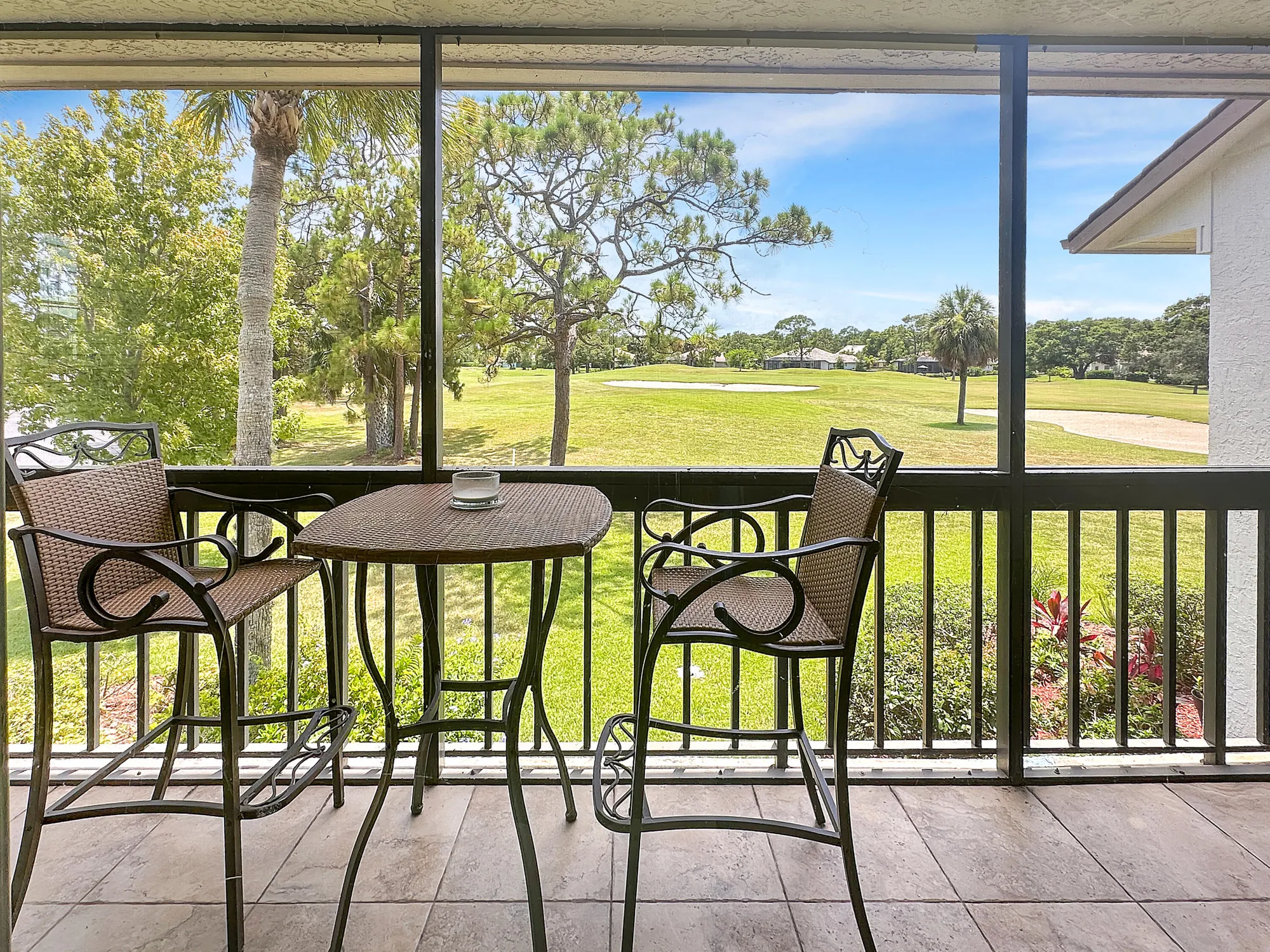 Property Slideshow image 12 of 44 | 3351 twin lakes ter apt 206, Fort Pierce, FL, 34951