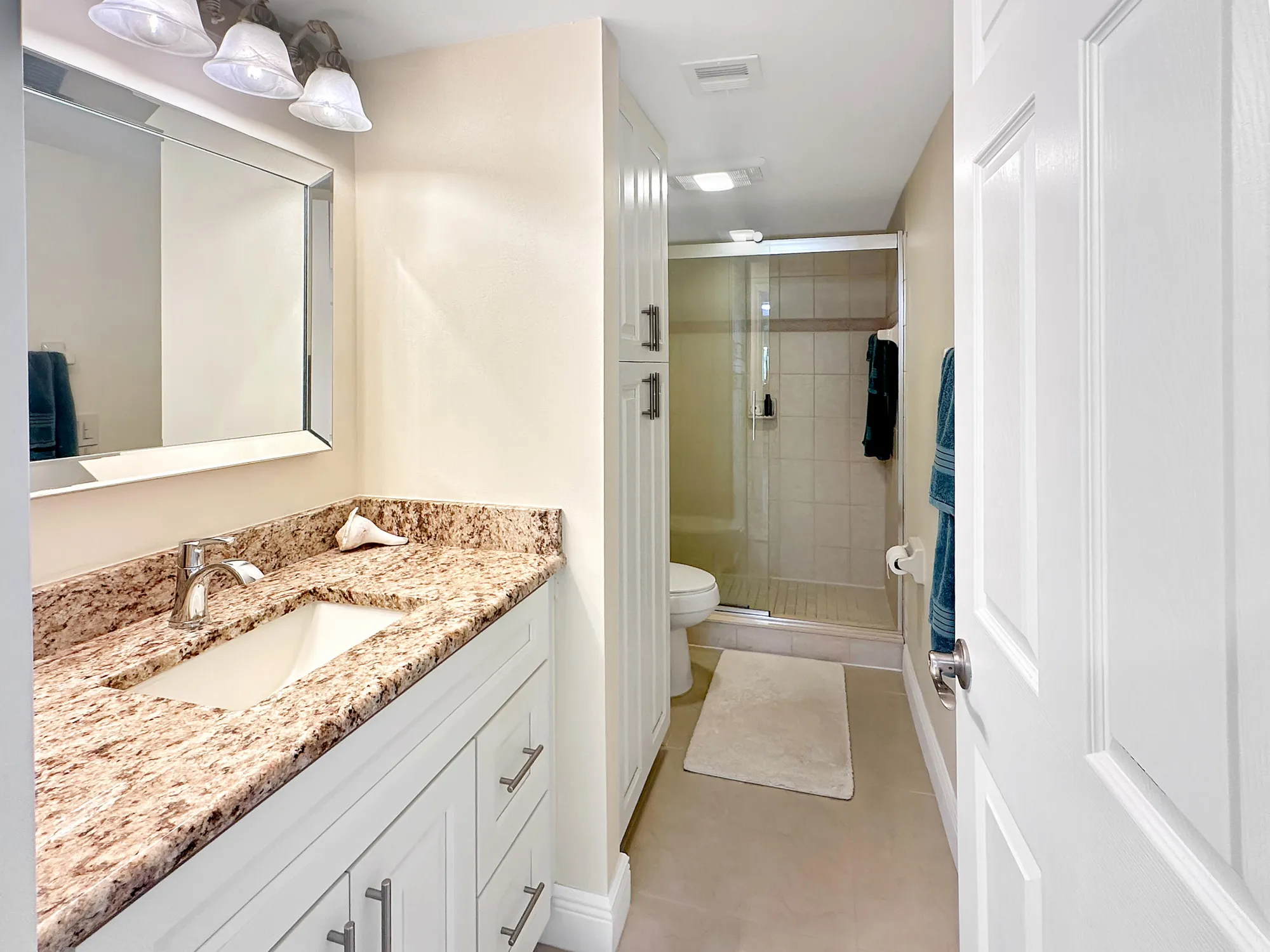 Property Slideshow image 24 of 44 | 3351 twin lakes ter apt 206, Fort Pierce, FL, 34951