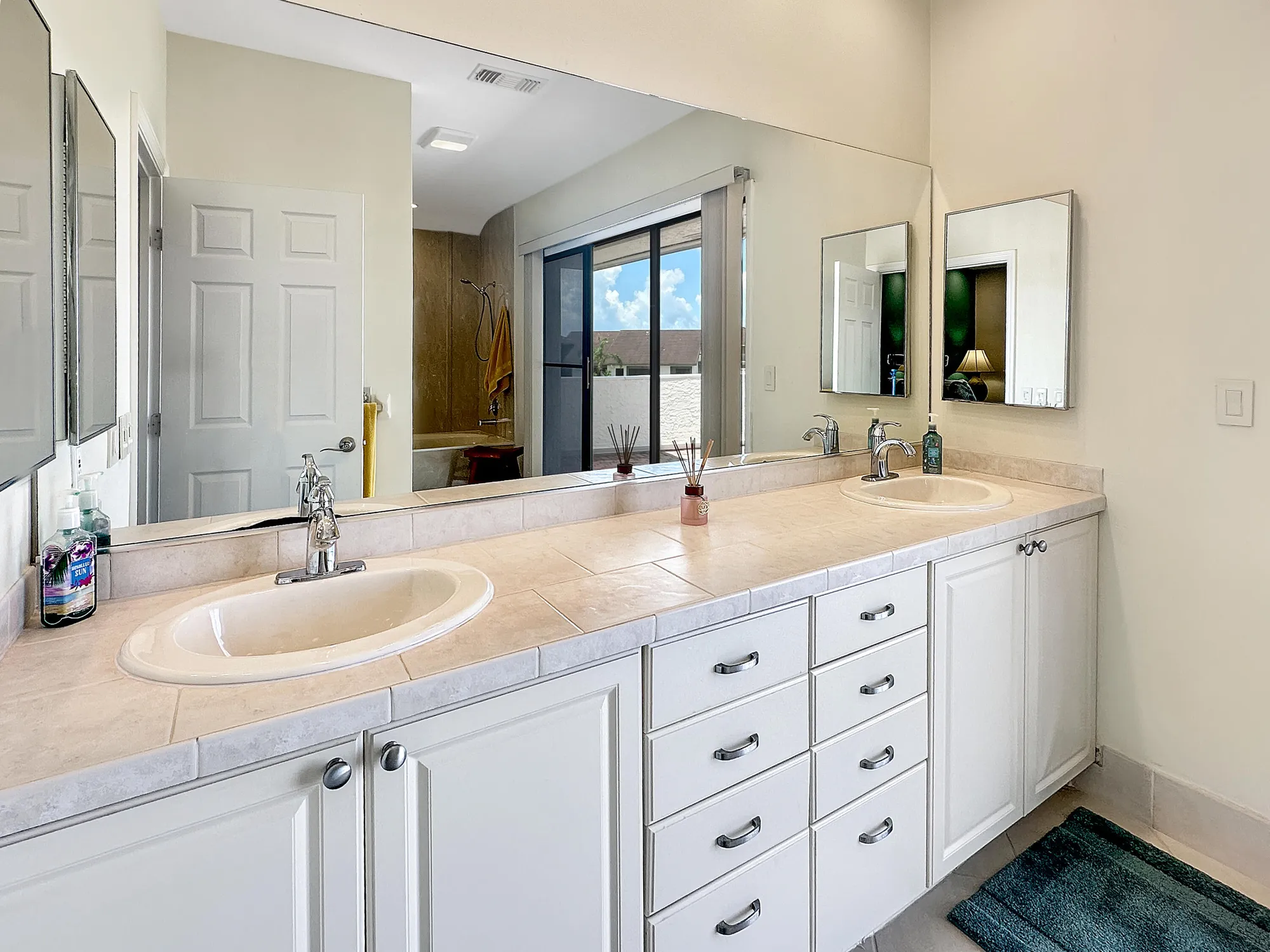 Property Slideshow image 30 of 44 | 3351 twin lakes ter apt 206, Fort Pierce, FL, 34951