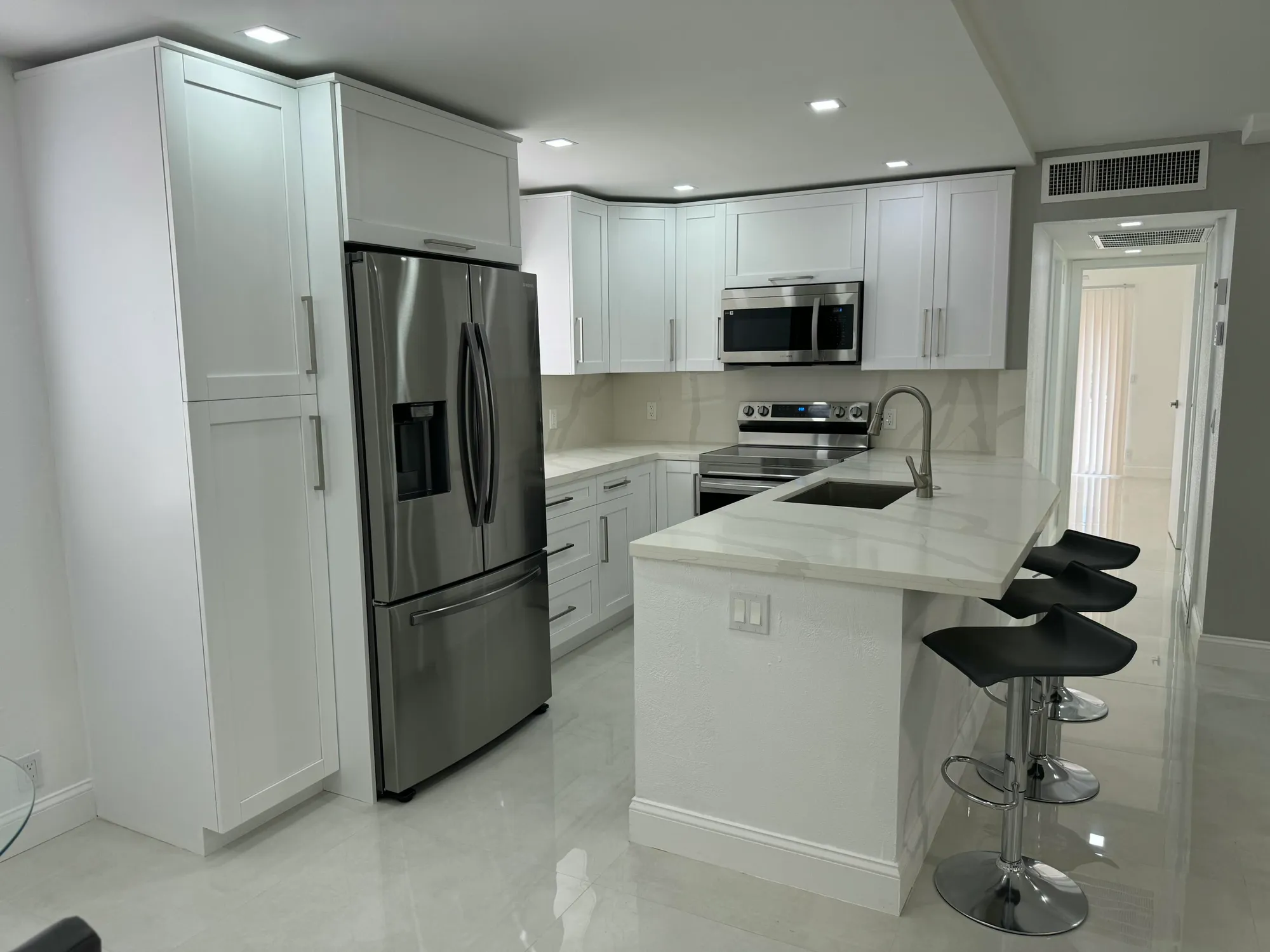 Property Slideshow image 4 of 31 | 440 saxony j j, Delray Beach, FL, 33446